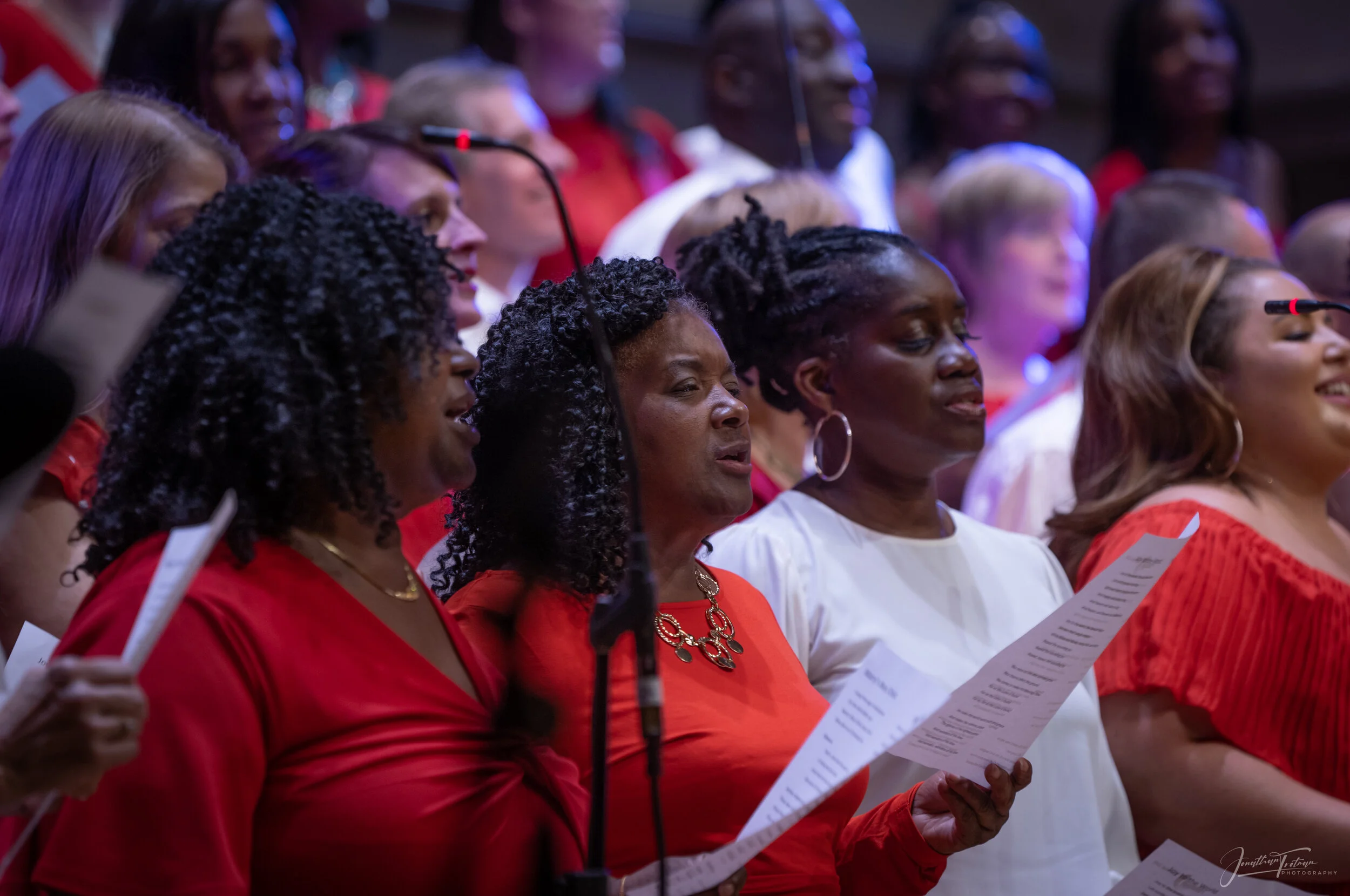 The Renewal Choir 2019-399.jpg