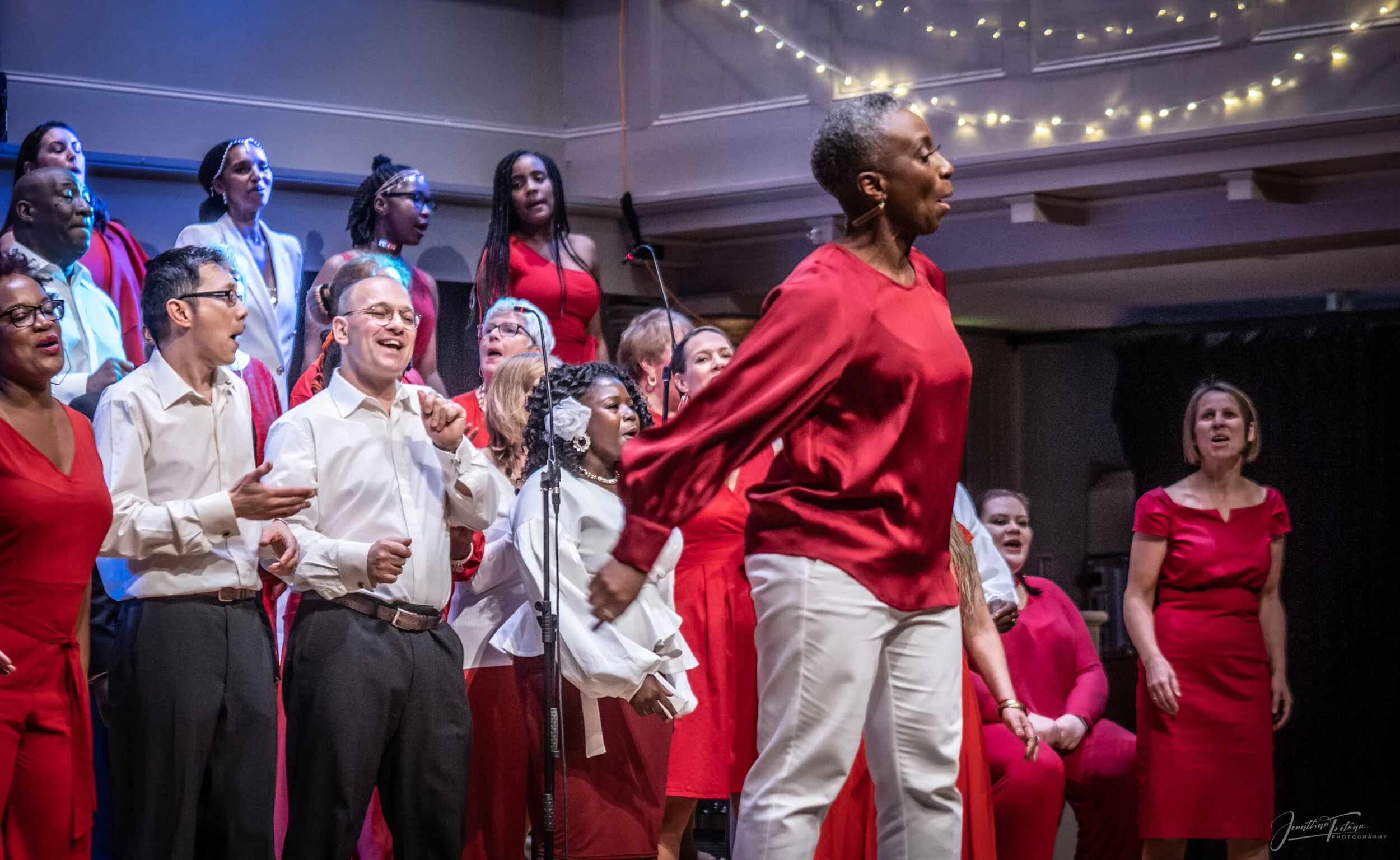 The Renewal Choir 2019-491.jpg