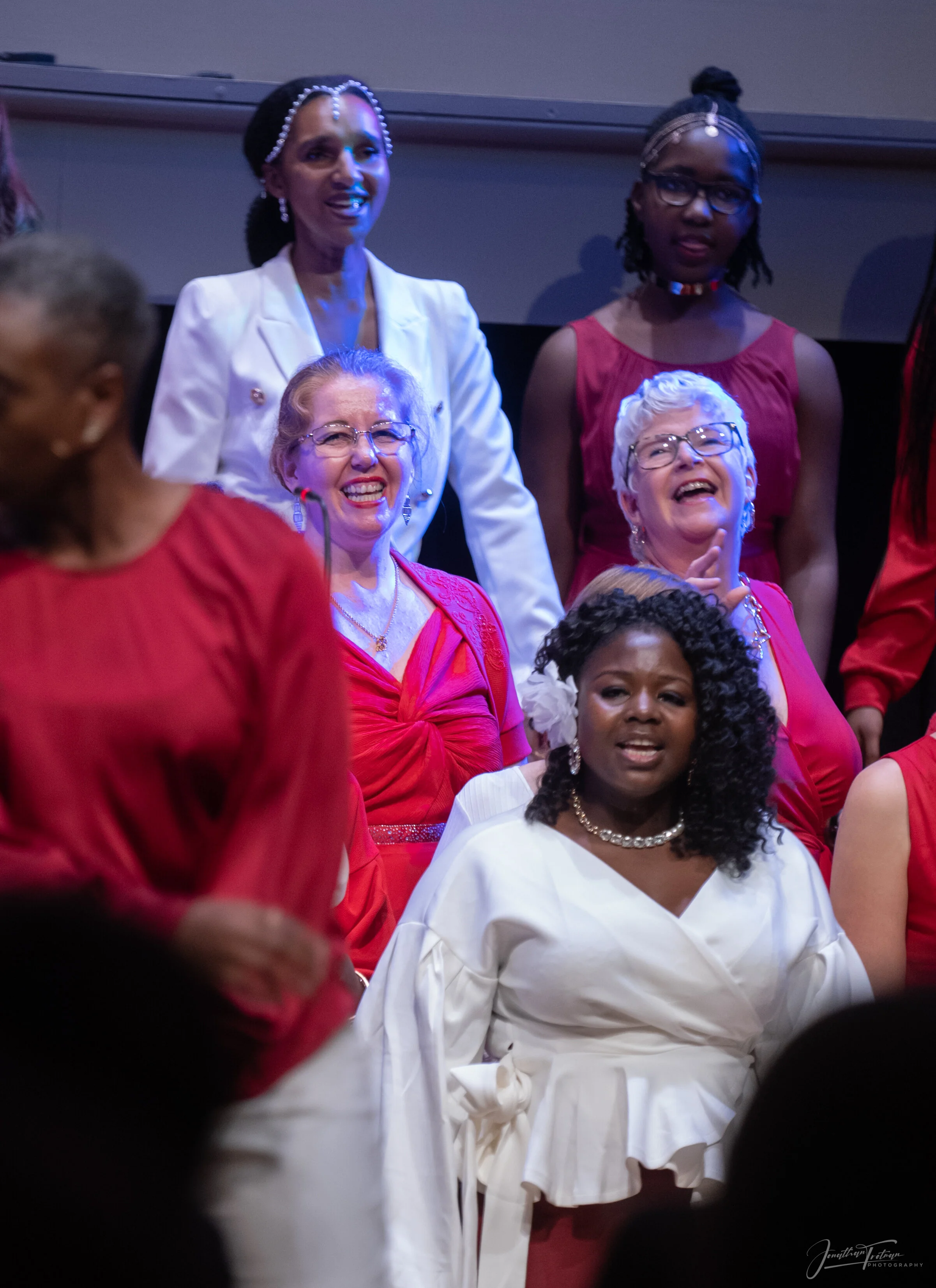The Renewal Choir 2019-495.jpg