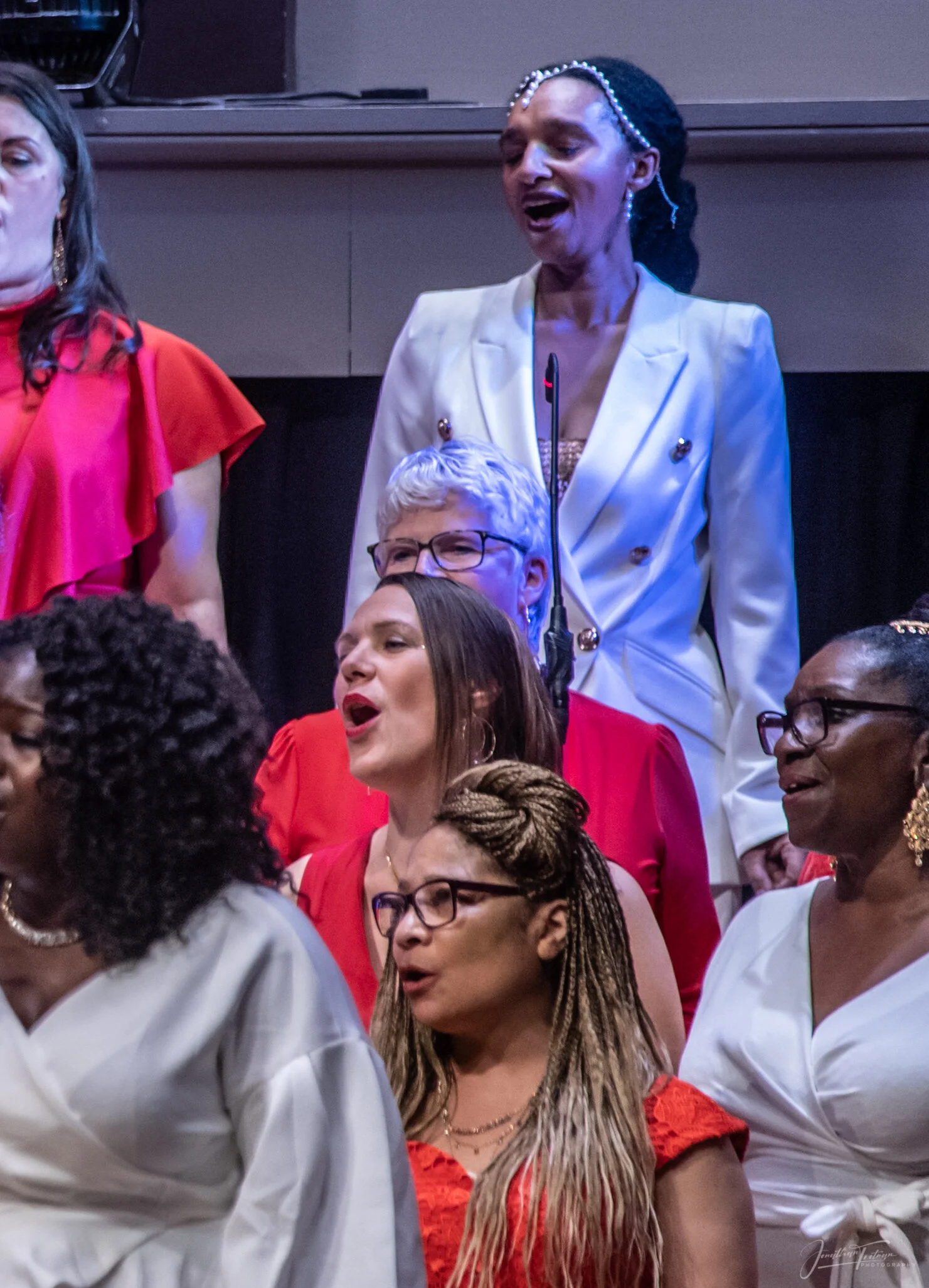 The Renewal Choir 2019-516.jpg