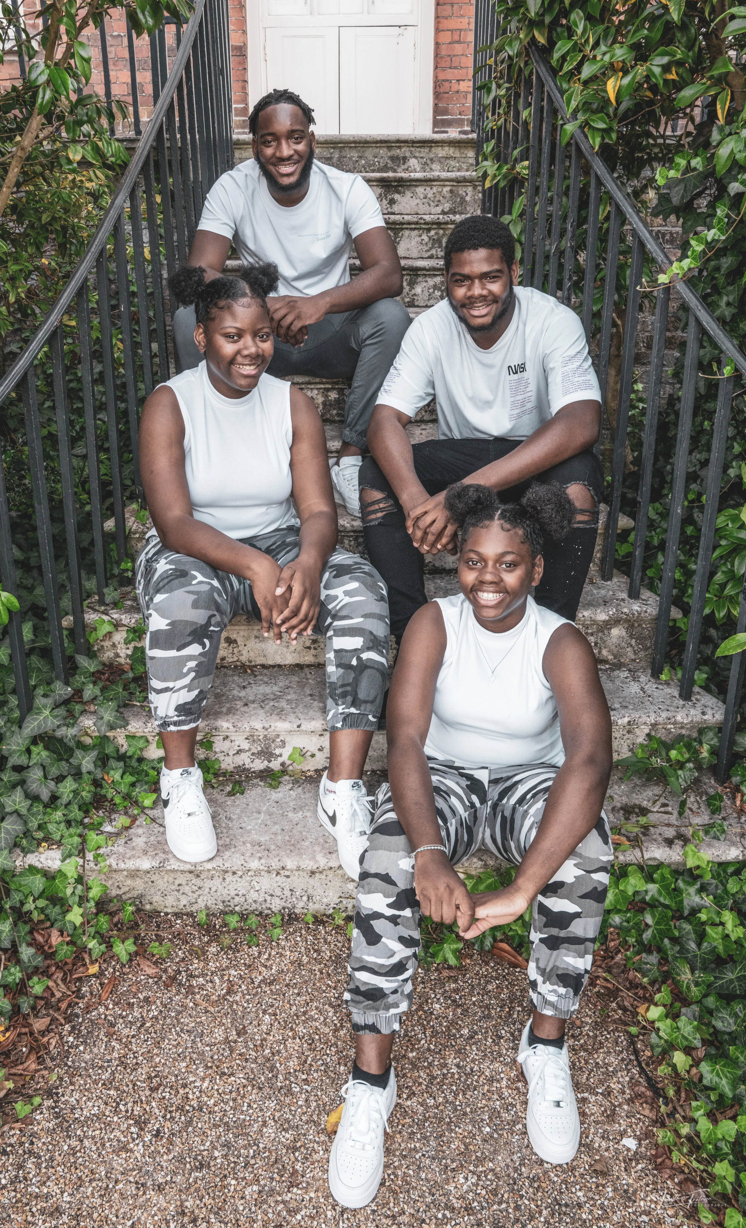 Patrick Medley and Fam 2020_Brown-83.JPG