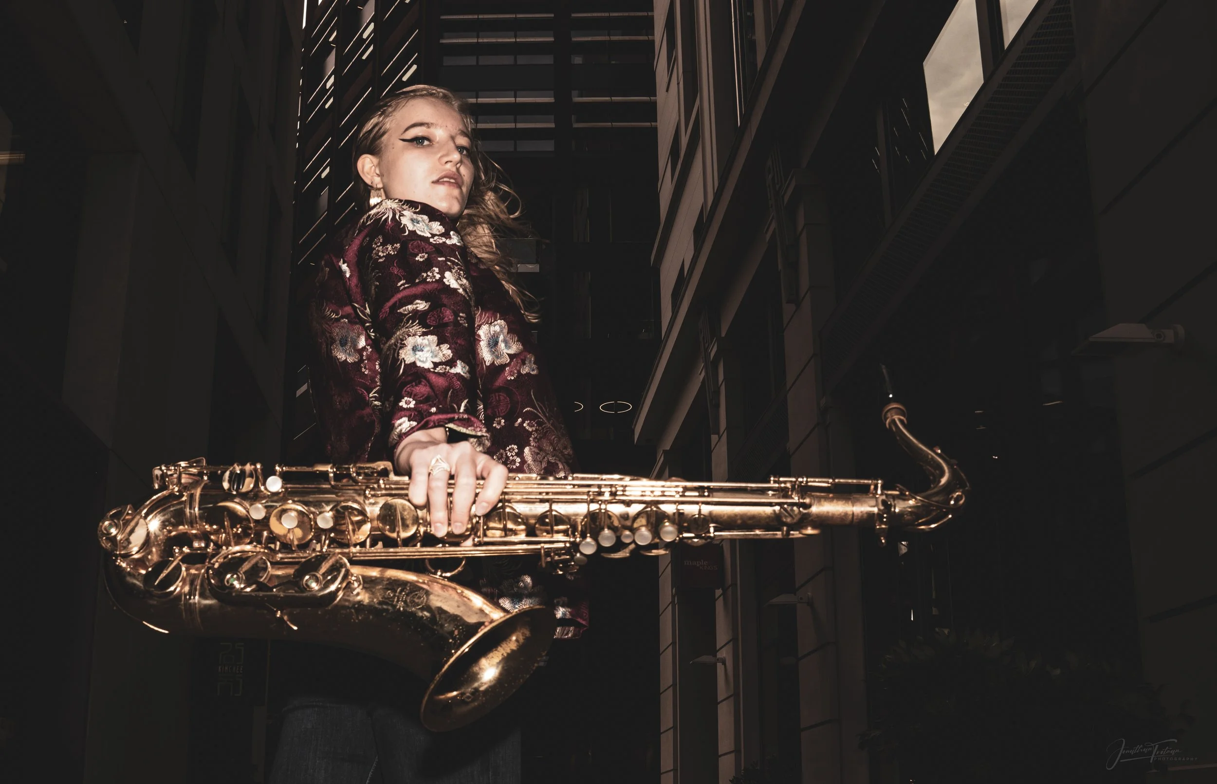 Emma Rawicz by @JtMusicPix-13.JPG