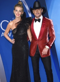 TIP: GET FAITH HILL'S CMA AWARDS 2017 LOOK