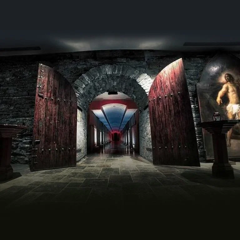 CATACOMBS BY CANDLELIGHT TOUR, NYC