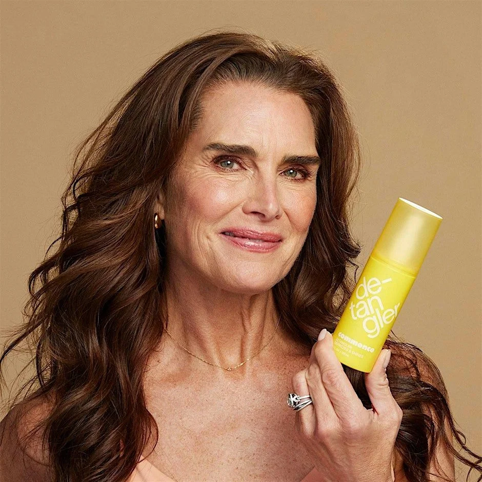 BROOKE SHIELDS &amp; COMMENCE HAIRCARE SHINE-AID LEMONADE STAND, NYC