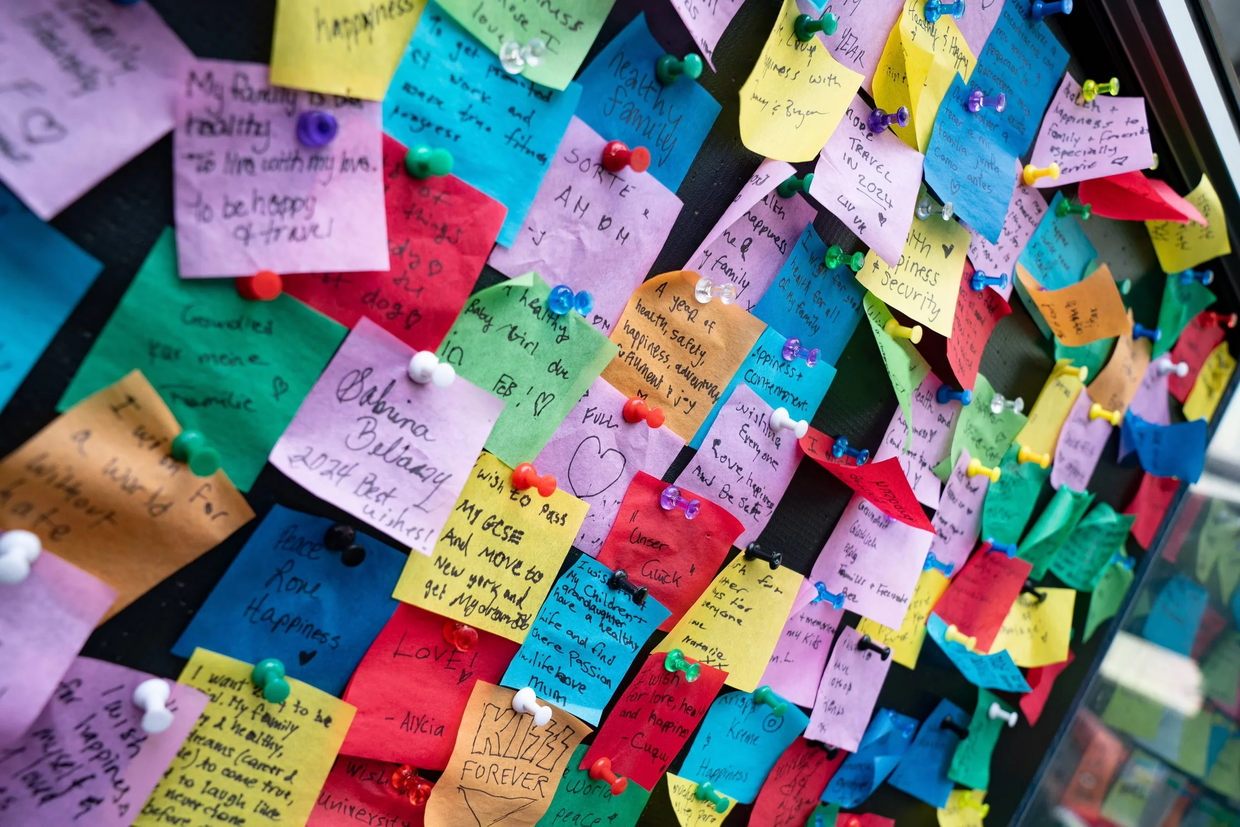 NYE WISHING WALL IN TIMES SQUARE, NYC