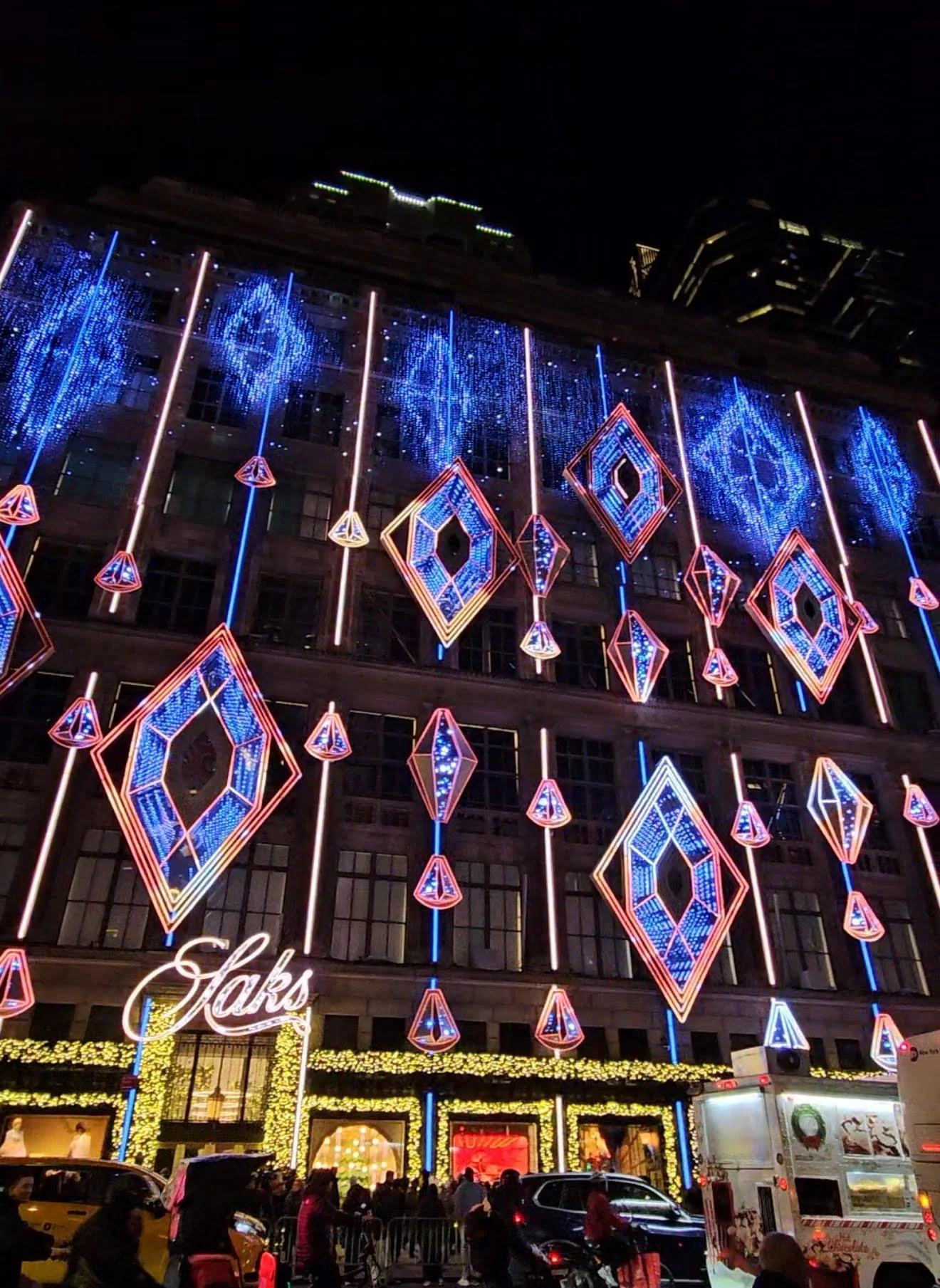 SAKS HOLIDAY LIGHT SHOW, NYC