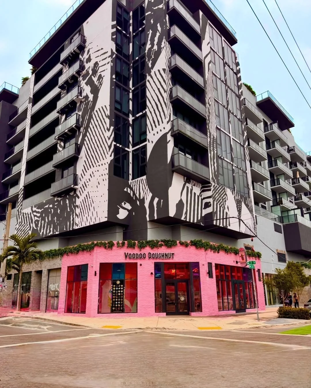 VOODOO DOUGHNUTS GRAND OPENING, MIAMI