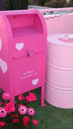 MELROSE ALPINE CLUB PRESENTS: THE HEARTBREAKER CLUB BY HELLO MOLLY, LA