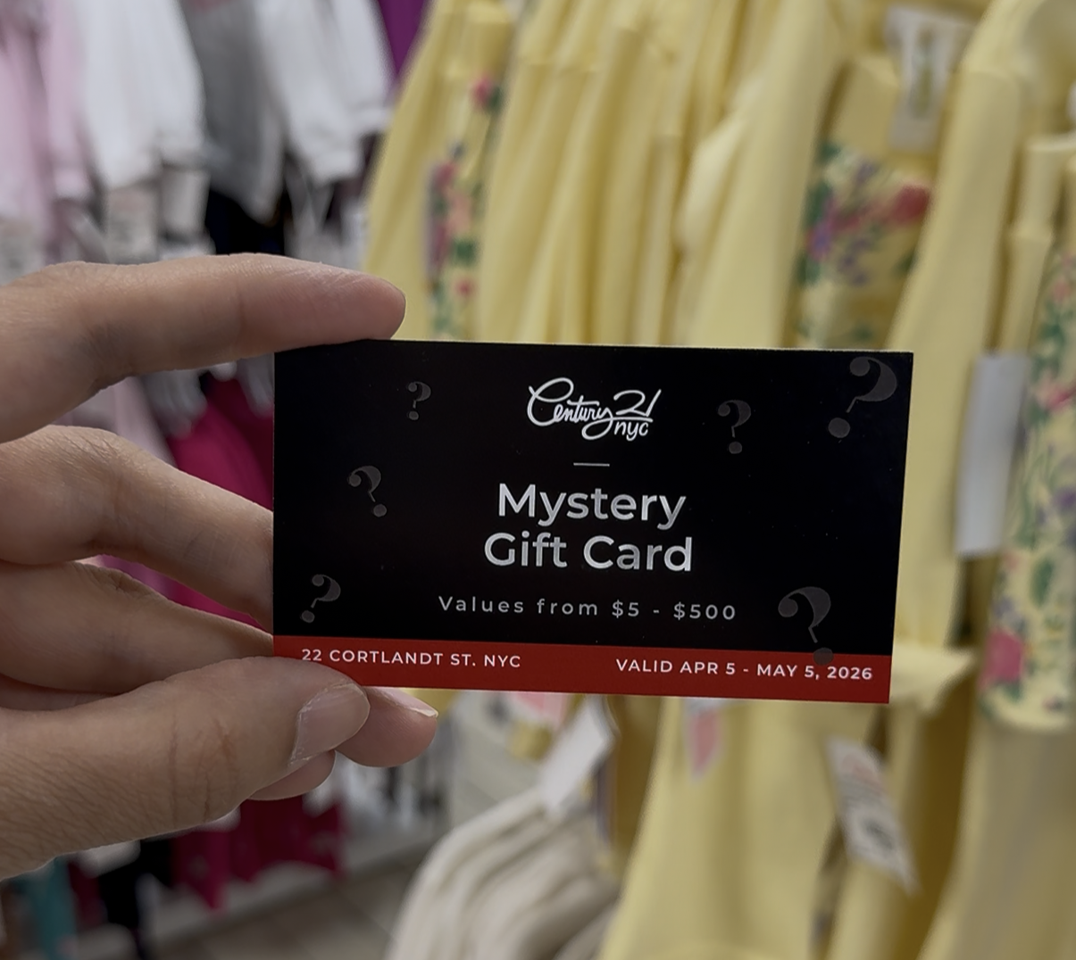 CENTURY 21 GIFTING 10,000 MYSTERY GIFT CARDS, NYC