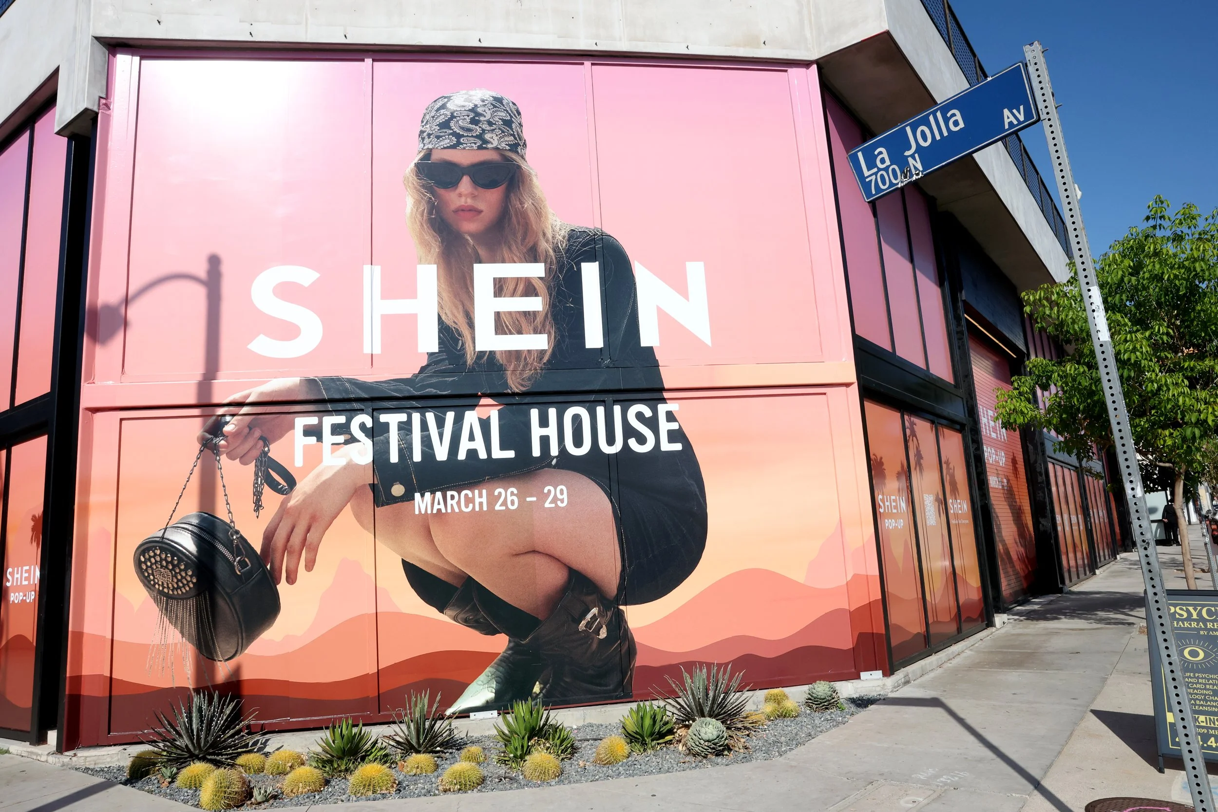 SHEIN FESTIVAL HOUSE POP-UP, LA