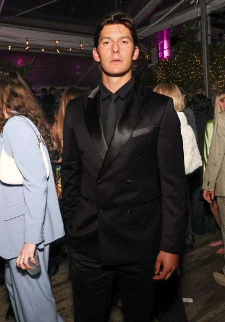   Photo by Paul Archuleta/Getty Images  