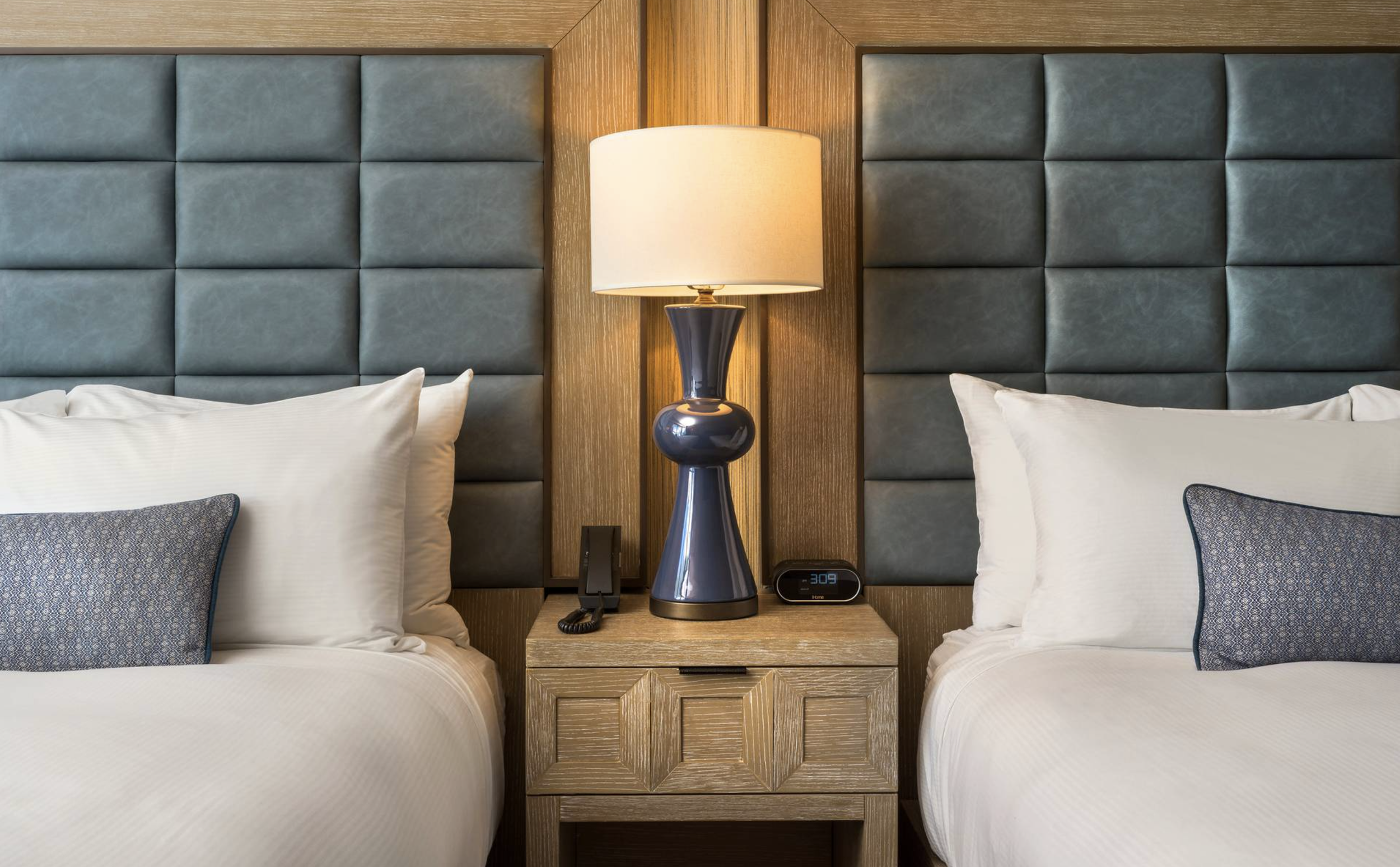 Guest room 6.png