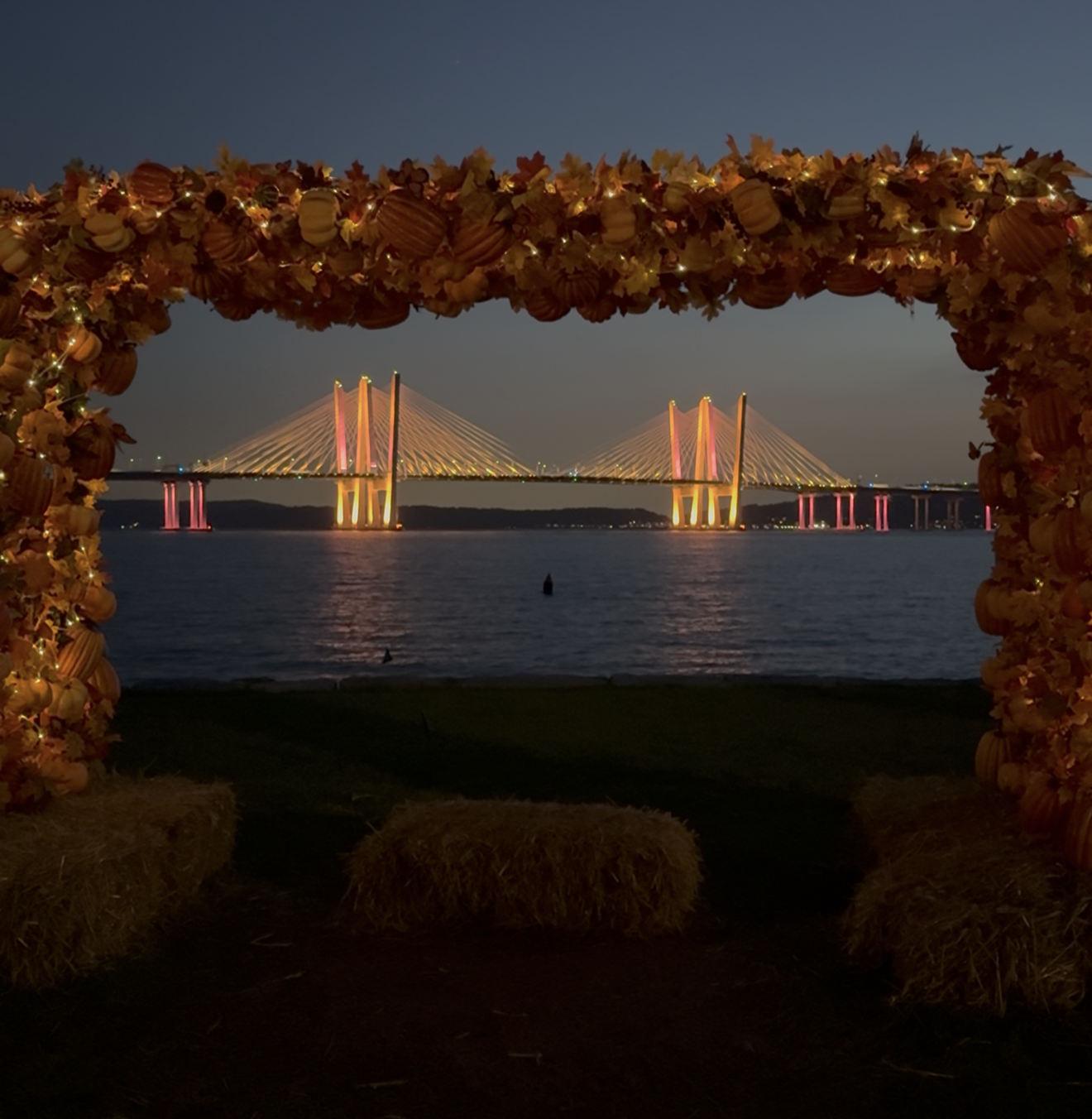 HORSEMAN PUMPKIN ARCH, SLEEP HOLLOW NY