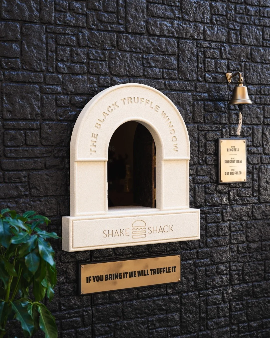 SHAKE SHACK: THE BLACK TRUFFLE WINDOW, NYC 