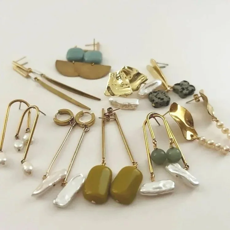 Thanks so much to @pianonobile for hosting my last workshop! I&rsquo;m going to fit in one more earring-making workshop before the holiday - this is a great opportunity to make your own gifts for people! Bring some friends, make some earrings, have s