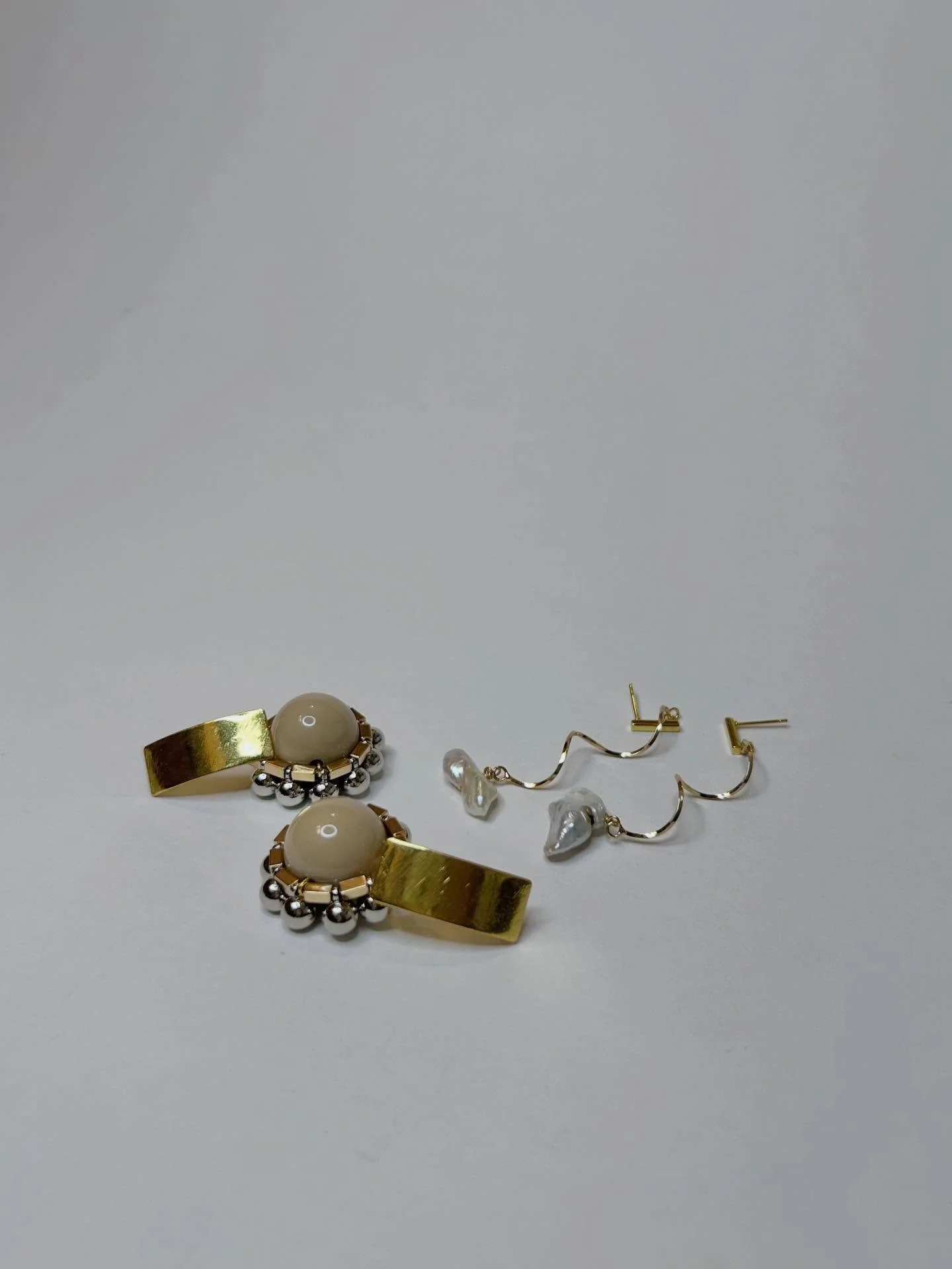 Dropped a few new holiday updates in the webshop - new pieces added to the sale section - and free shipping on orders $75+ !