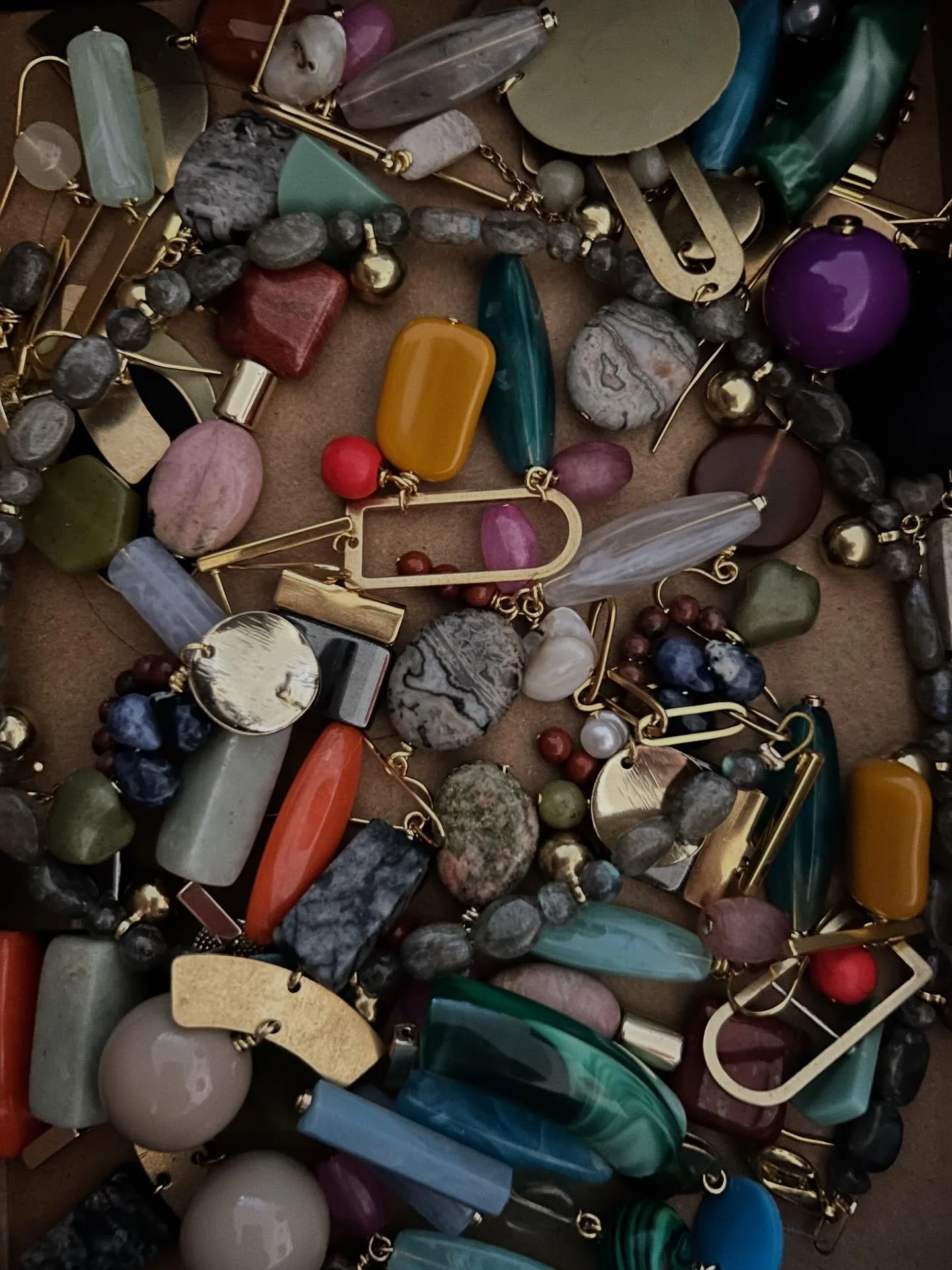 I&rsquo;m treading lightly into whatever day it is and hoping hope aint a myth but for sure these colors don&rsquo;t conjure cloud dancing so here we go! Lots of new coming for a new year