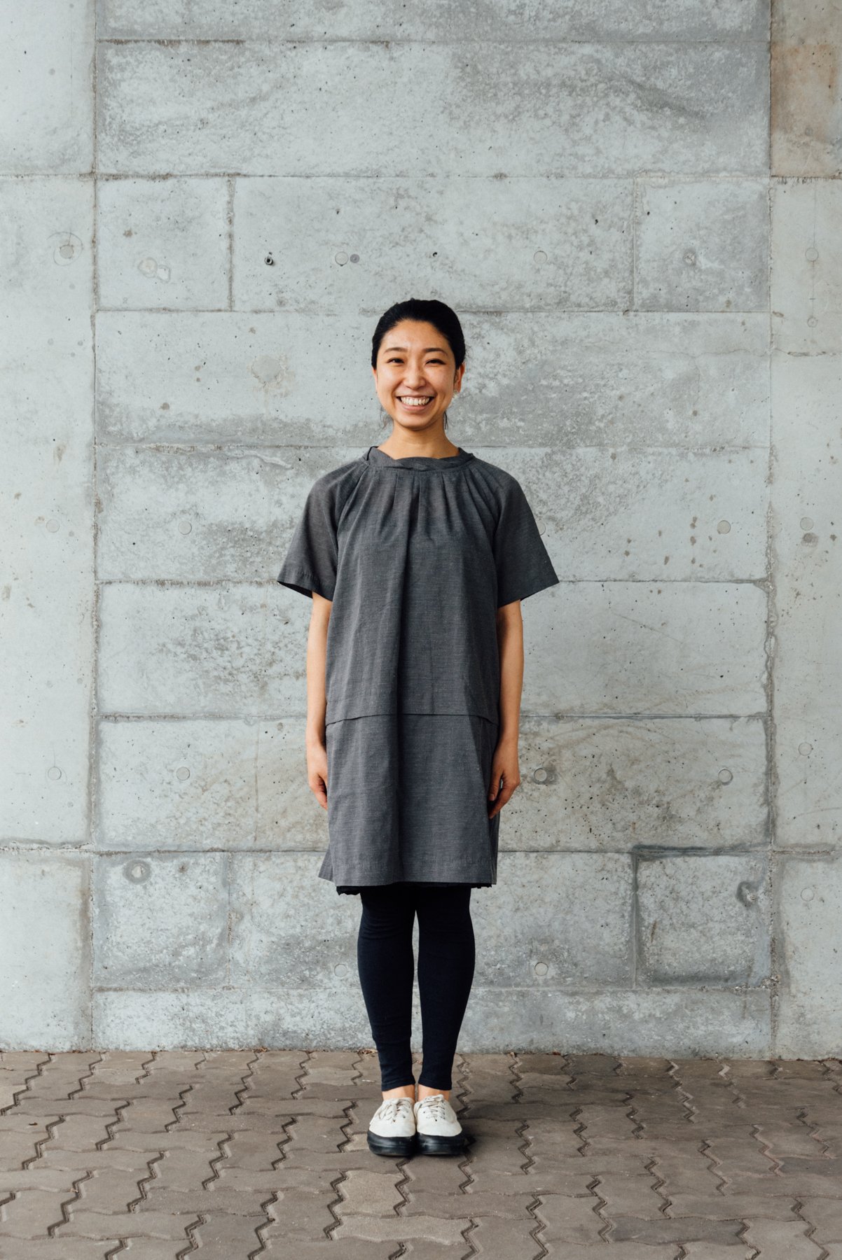  Dress: 90% POLYESTER 10% WOOL  Leggings:  95% COTTON 5% POLYURETHANE  Shoes:  CANVAS  (sole) RUBBER   “All are outgrown and will be discarded. The dress was given to me by a friend when I was 24."    ワンピース： ポリエステル　90% 毛　10%  レギンス： 綿　95% ポリウレタン　5%  靴