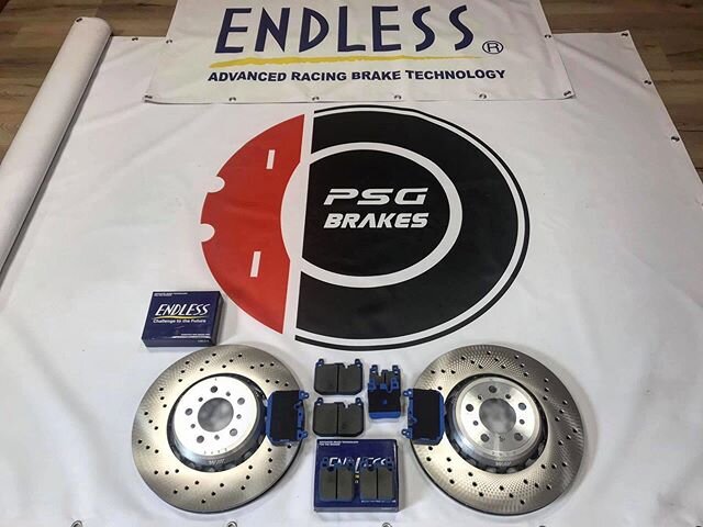 F80 M3
- OEM front brake discs
- Endless M20 / CC40 pads front &amp; rear

#bmw #bmwm3 #f80 #m3 #endless #performanceshopgeel #psgbrakes