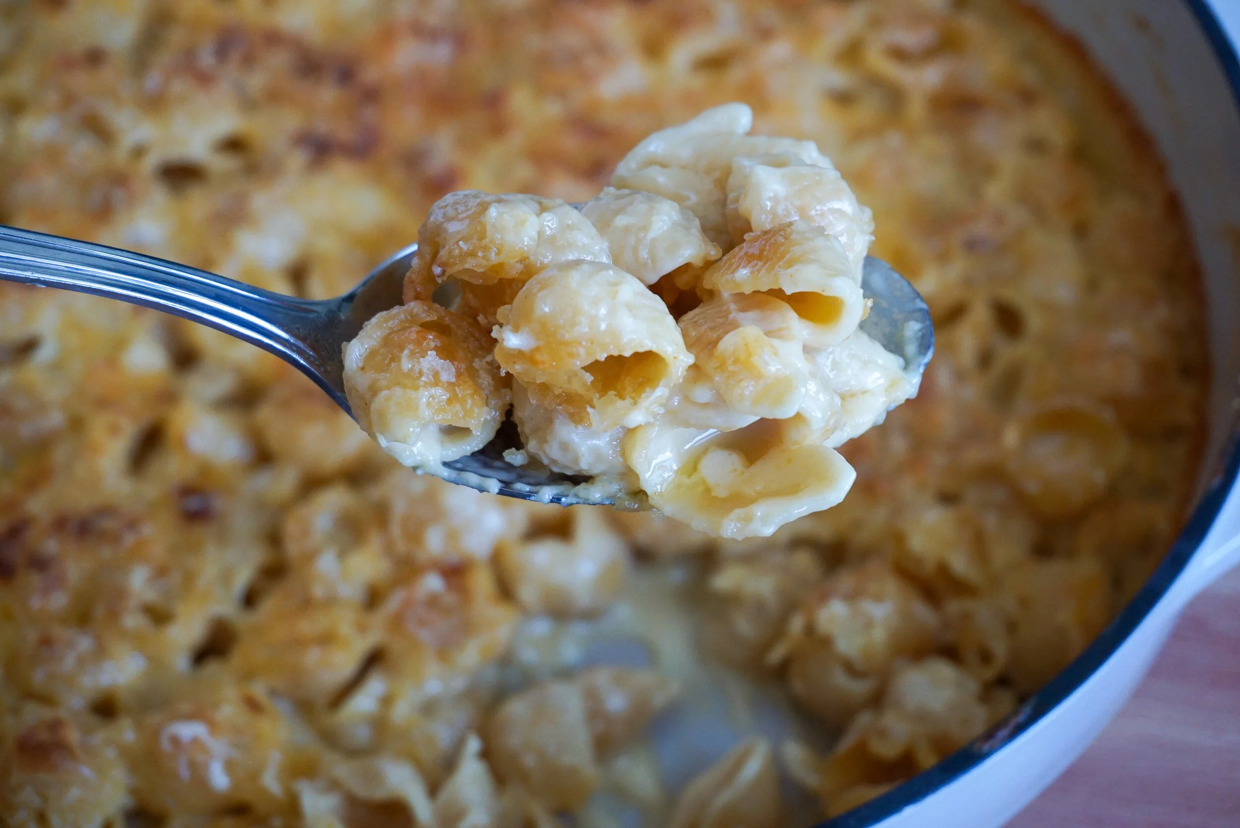 gouda mac + cheese w/ chickpea pasta