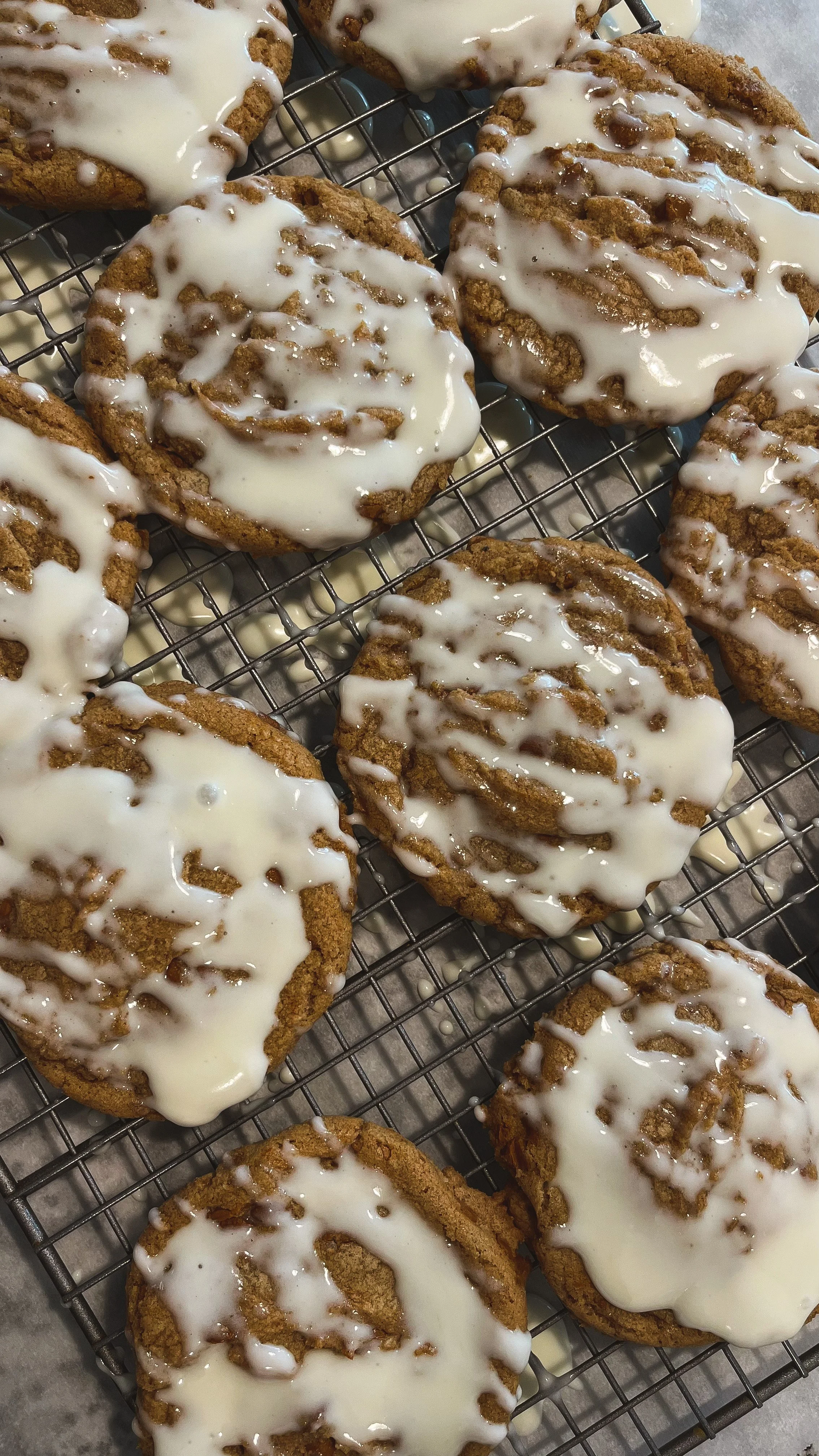 cinnamon roll cookies