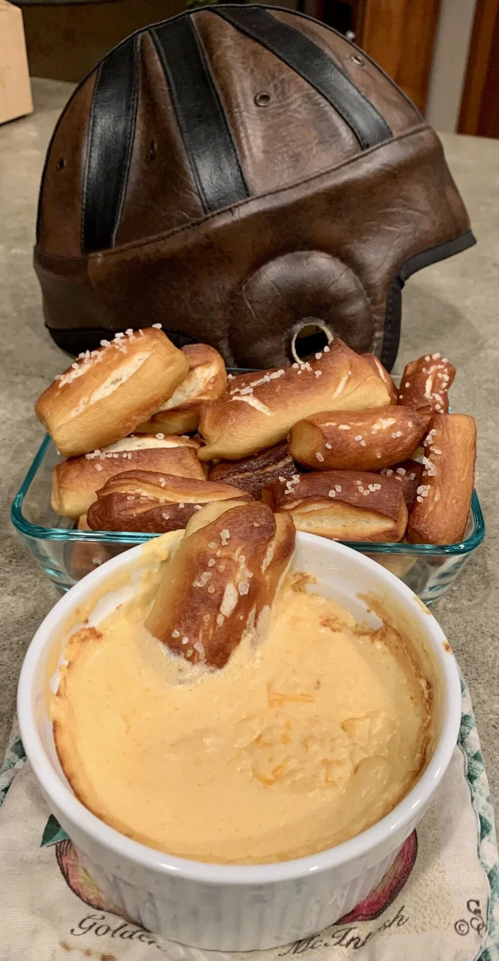 Soft Pretzel Stick Bites with Beer Cheese Sauce.webp