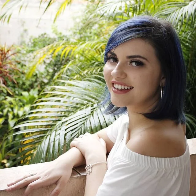 Amanda Viana, Designer