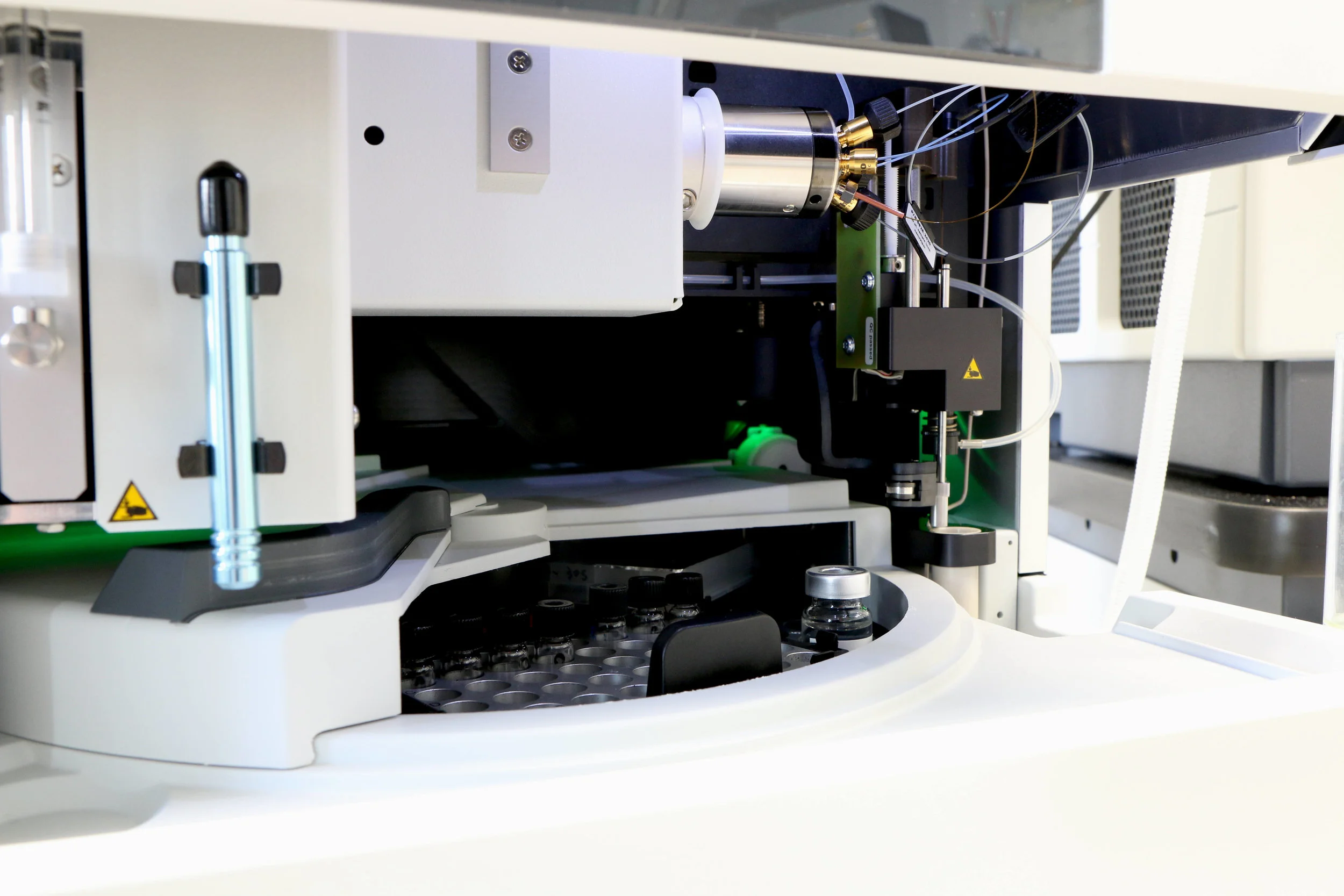 autosampler dionex_v2.JPG