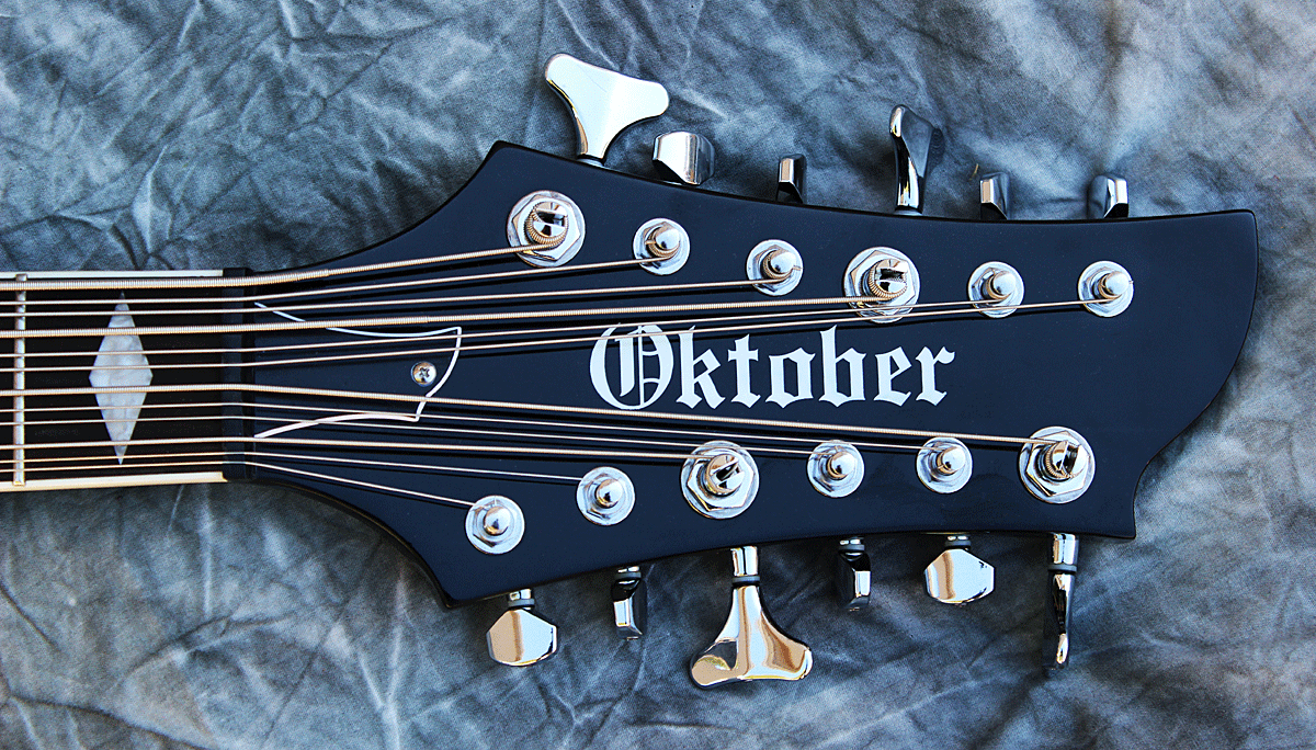 Oktober_Explorer_headstock.gif