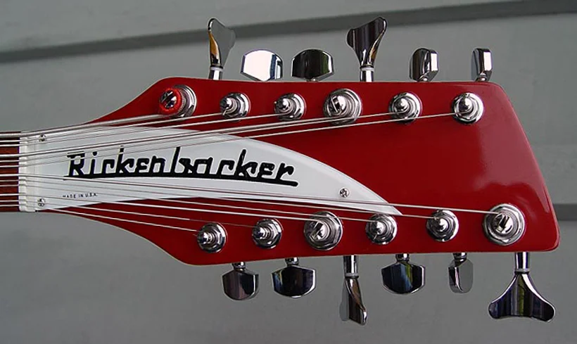 The string arrangement is Inverted (root on top) like the Rickenbacker 8-string basses.