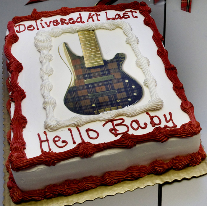 The world’s first cake celebrating the delivery of a long-awaited 12-string bass.