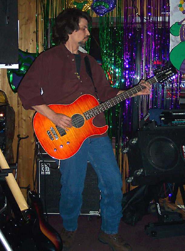 The same Hamer B12A 12-string bass without the stickers.