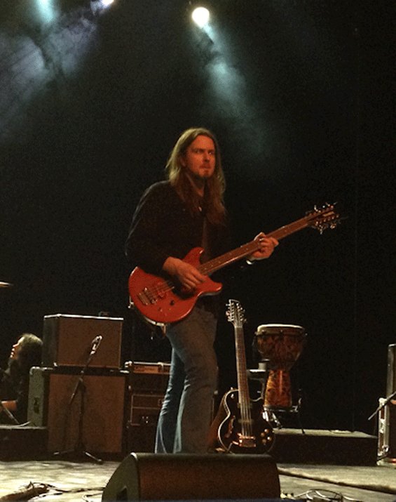 Pekka Ranta on stage with his modified Hamer 12-string bass.