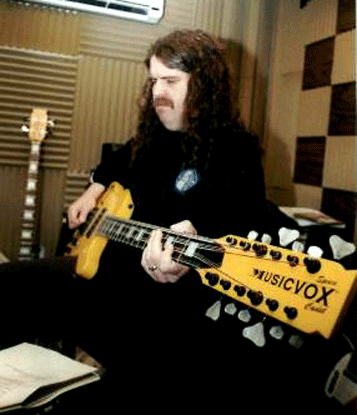 Allen Woody playing this bass in the recording studio.