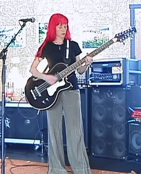 AmyHumphrey6.gif