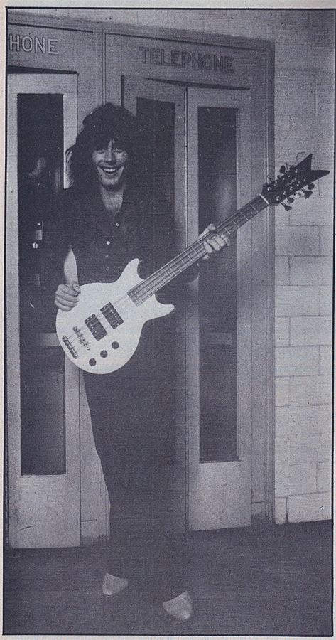 Tom Petersson and the Hamer prototype 10-string bass.