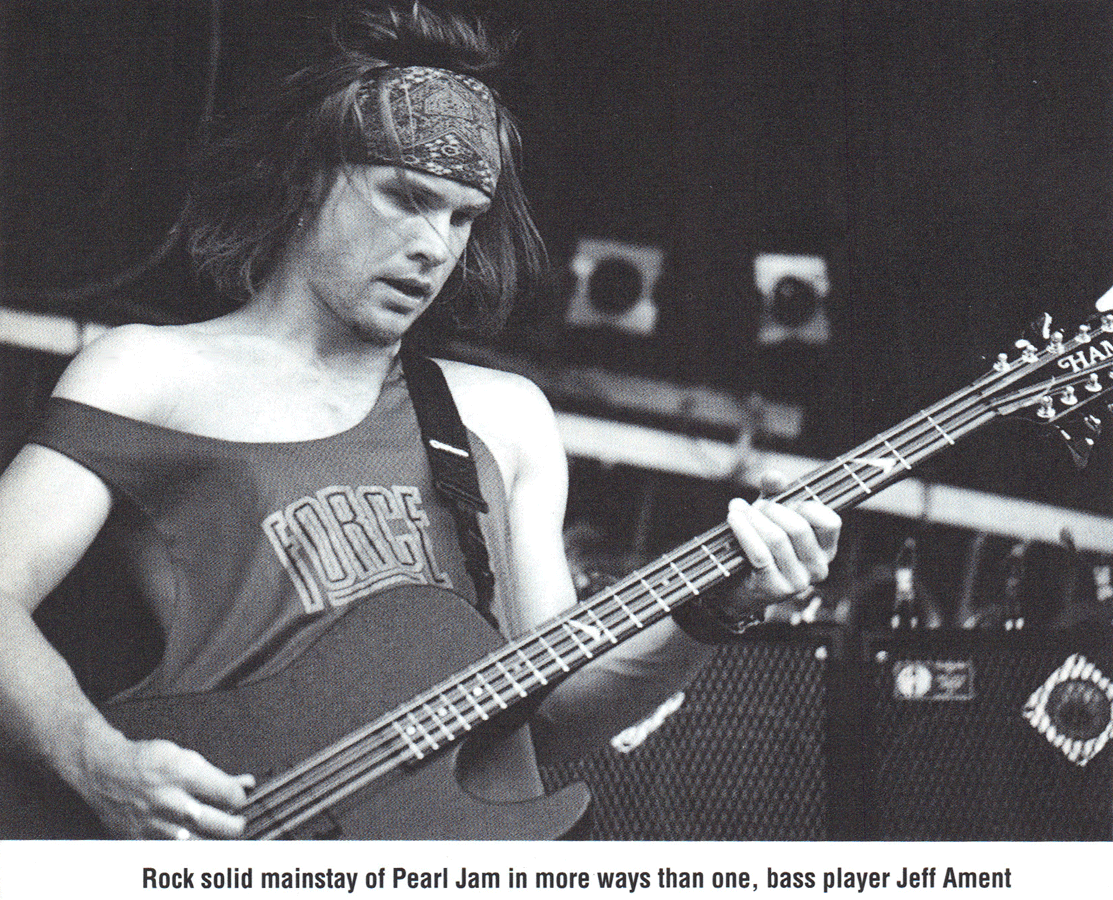 PearlJamIllustratedStory2.gif