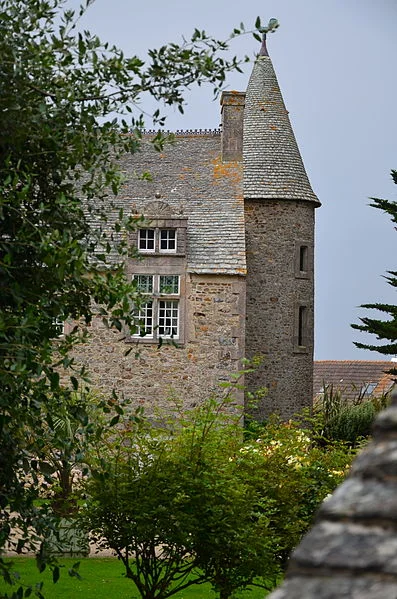 chateau 3.jpg