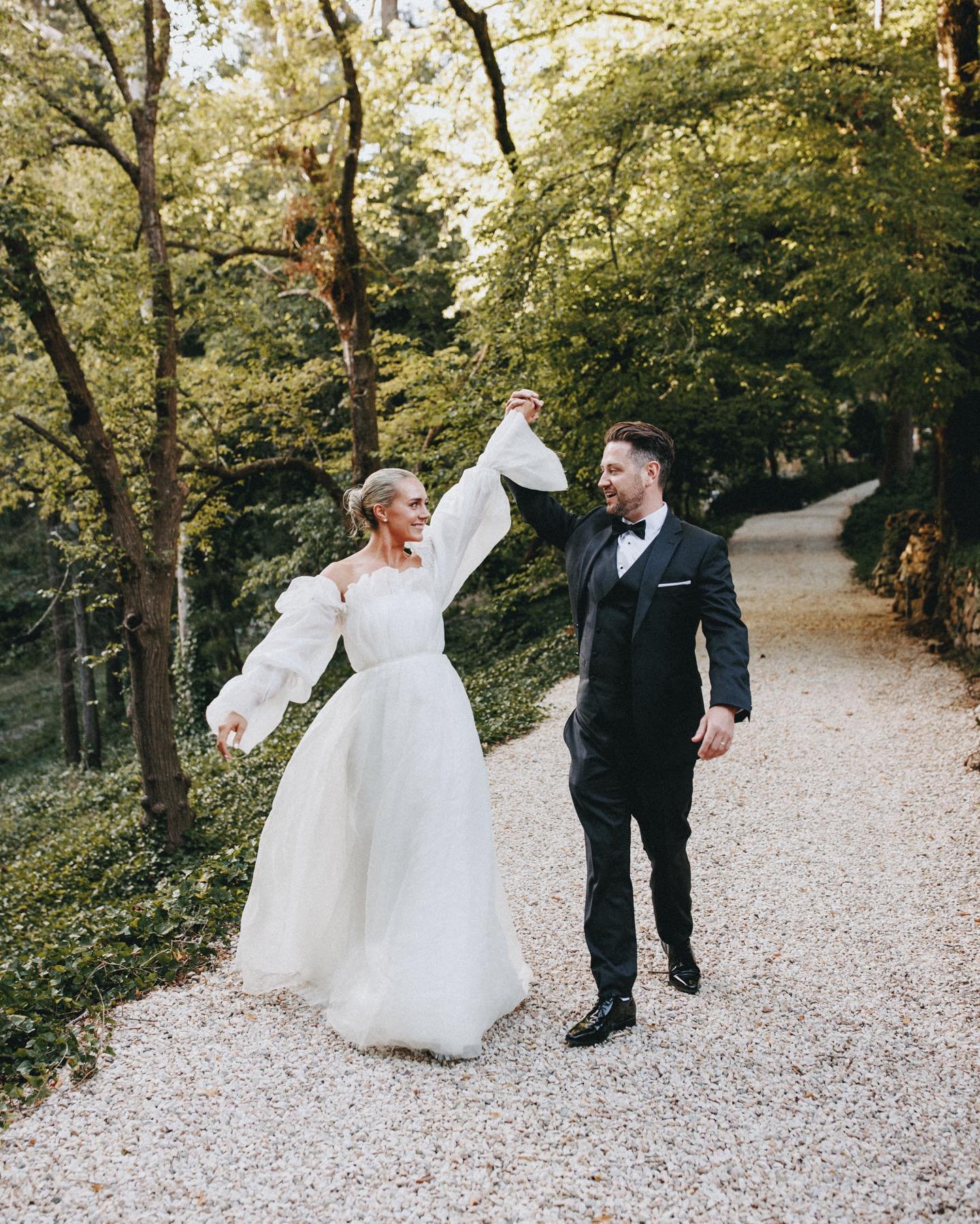 Pat + Chloe 🍃
10th February 2023
@manoahhouse 

📸 @weddingsbybhs