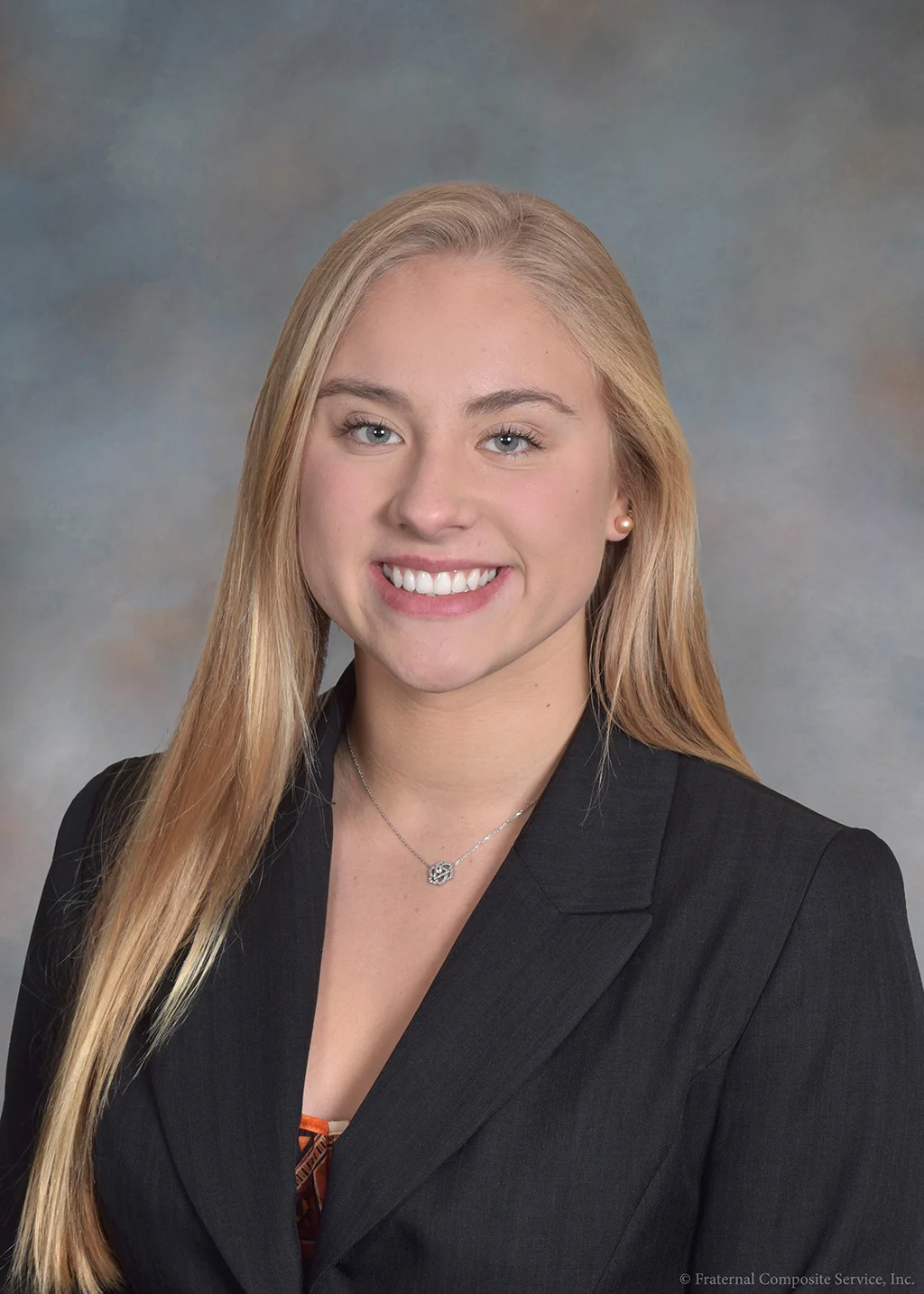 Monika Burzynska | Class of 2022 Hometown: Colonia, NJ Majoring in Wharton: undecided Groups & Societies: Penn Swim and Dive Interests: Baking banana bread, sports