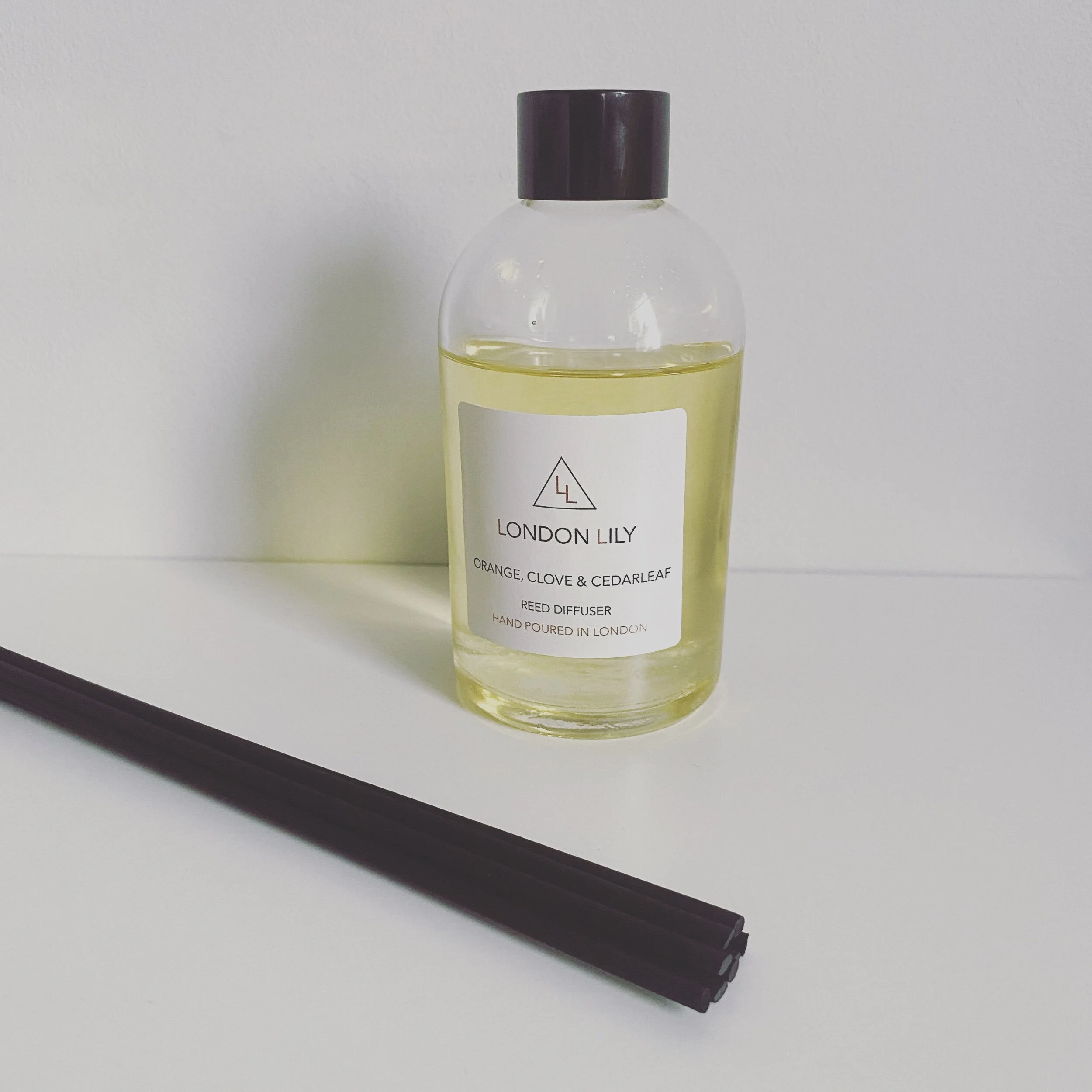 Clove, Orange and Cedarleaf Reed Diffuser