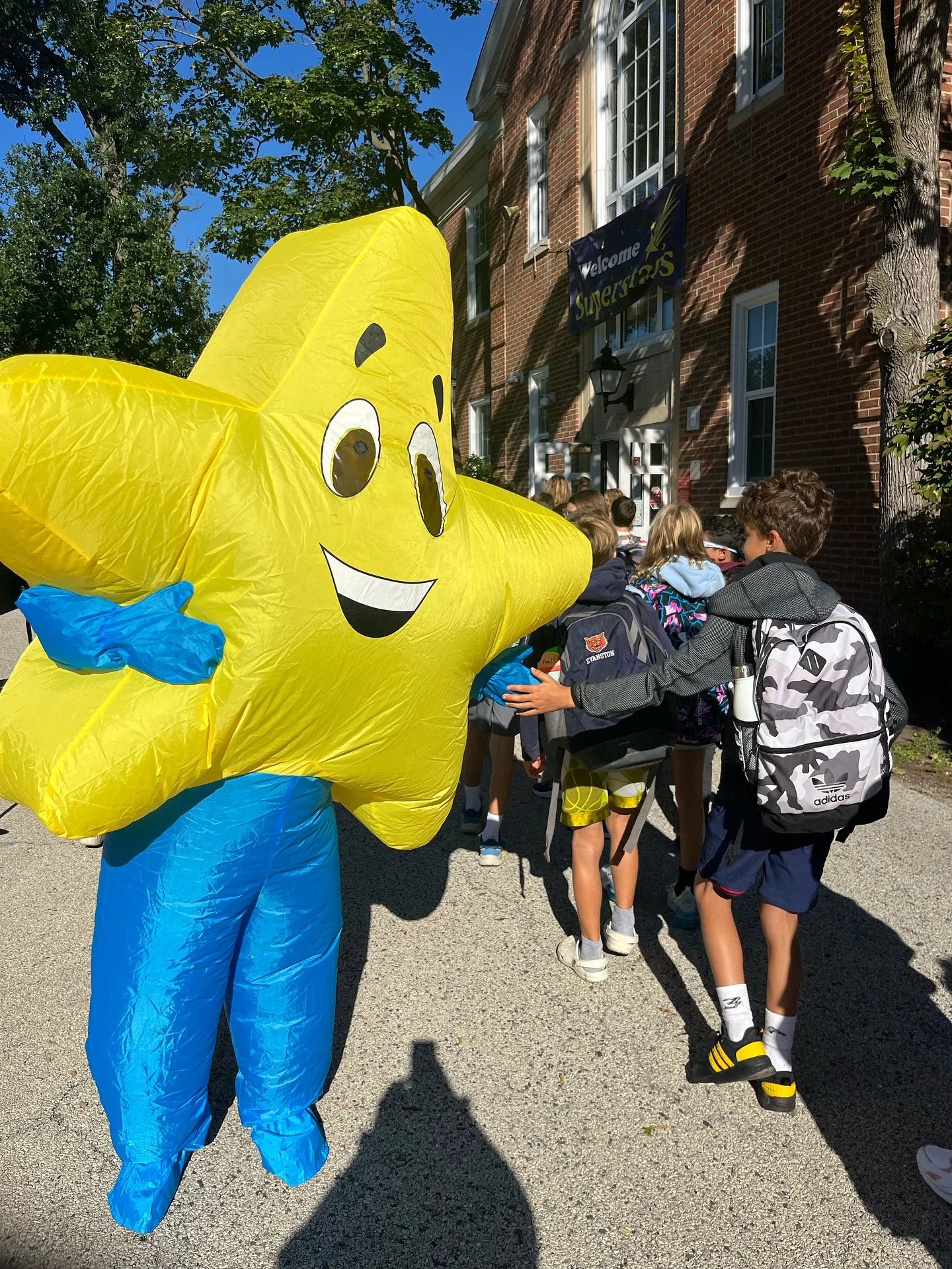 ⭐️ Opening Year 20. Starry back in the house! 🤩⁣
⁣
⁣
⁣
⁣
⁣
⁣
⁣
⁣
⁣
⁣
⁣
⁣
⁣
⁣
⁣
⁣
⁣
⁣
⁣
⁣
⁣
⁣
⁣
#msgilbertrocks #teacherblog #teacherbloggers #edtech #stemteacher #stemteachertribe #stemeducation #teachers #teachersofinstagram #teacherssupportteacher