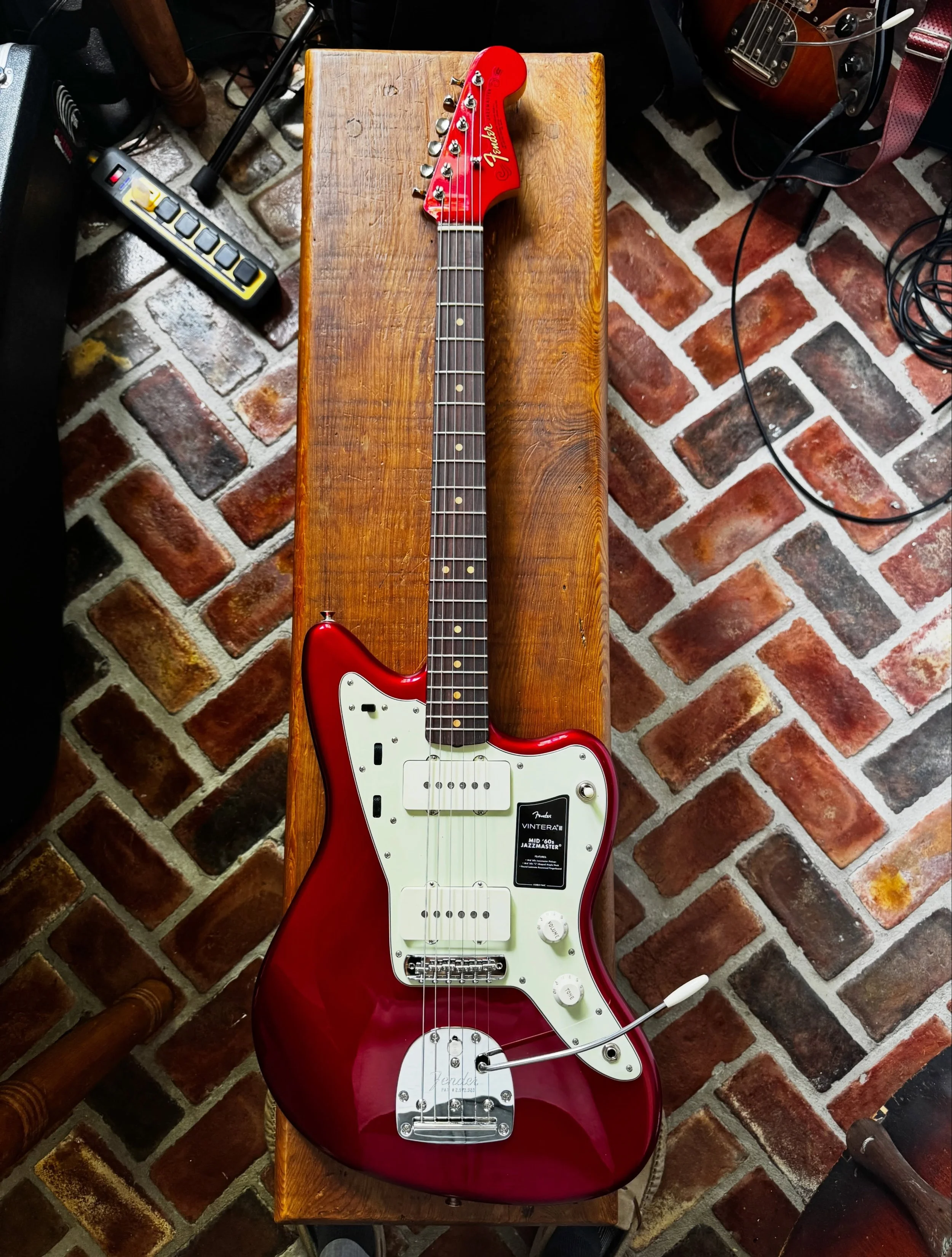 WOW! 🤩 I&rsquo;m so honored that @fender sent me a beautiful new Jazzmaster!! 😻🎸 The Vintera III is an amazing and inspiring instrument and I&rsquo;m so thankful to the team at Fender for giving me this instrument to play around the world. A BIG t