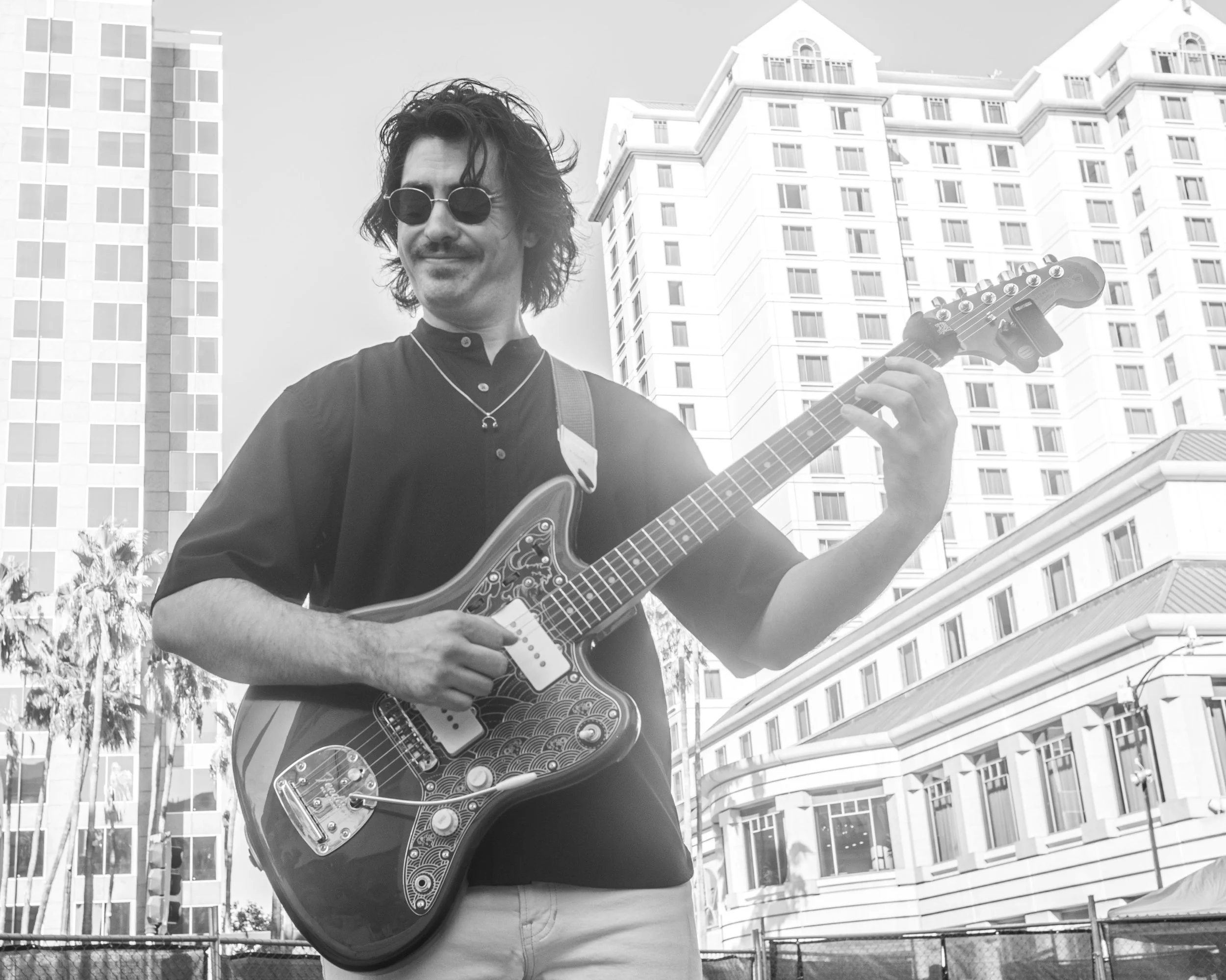 Hoy es mi cumplea&ntilde;os! Today is my birfday!! 🥳😁😆 So happy to see family &amp; friends out on the road doing what I love. Grateful for another spin around the sun and honored to know such wonderful people who have helped shaped my time here i