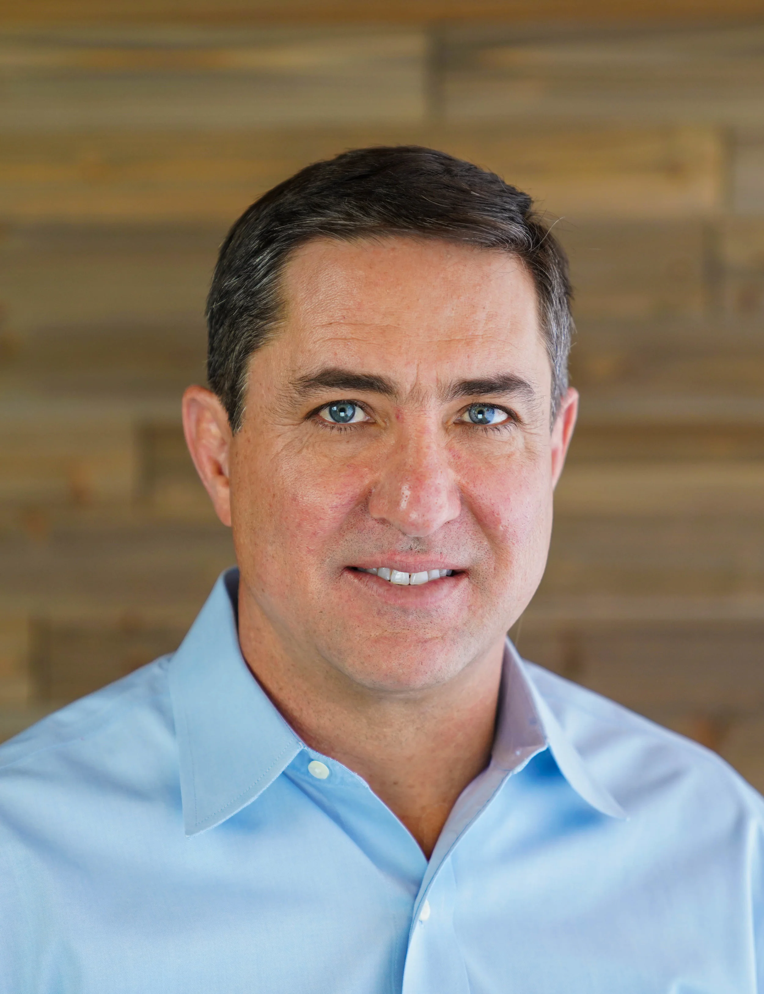 Joaquin Headshot 1.jpg