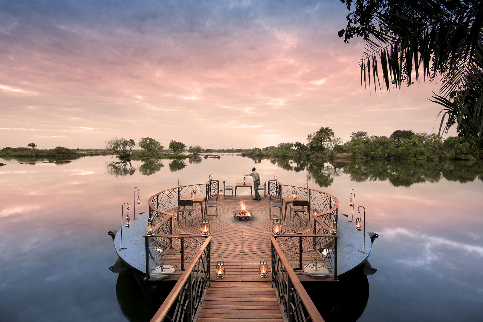 Thorntree-River-Lodge-Livingstone-Zambia-African-Bush-Camps-Luxury-Safari-Lodge-57-Floating-Deck.jpg