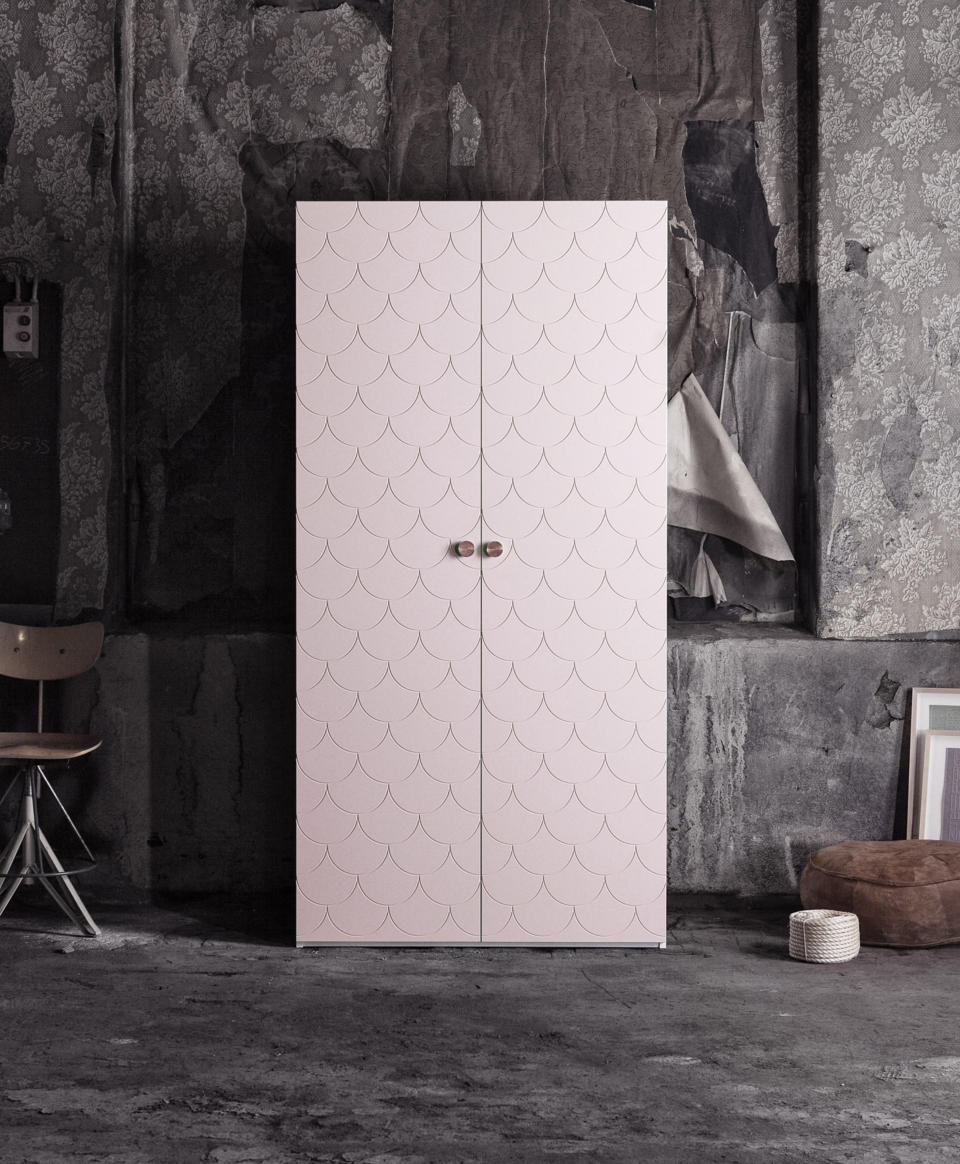 superfront-wardrobe-pattern-bigfish-colour-grannie-pink-ikea-pax-cabinet-handle-circus-brass.jpg