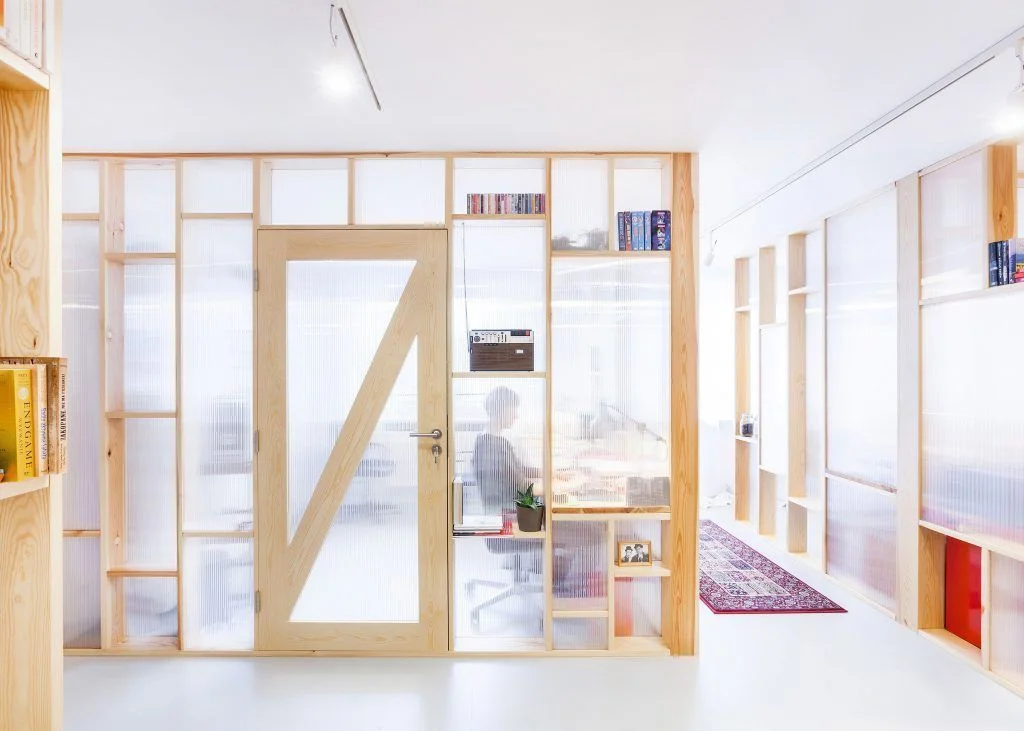 un-appartement-avec-parois-translucides_5928012