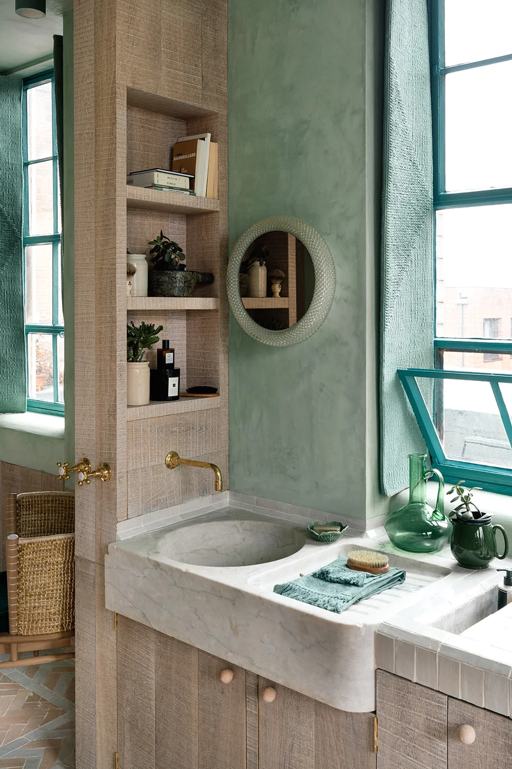 20_chan_and_eayrs_beldi_bedroom_2_basin